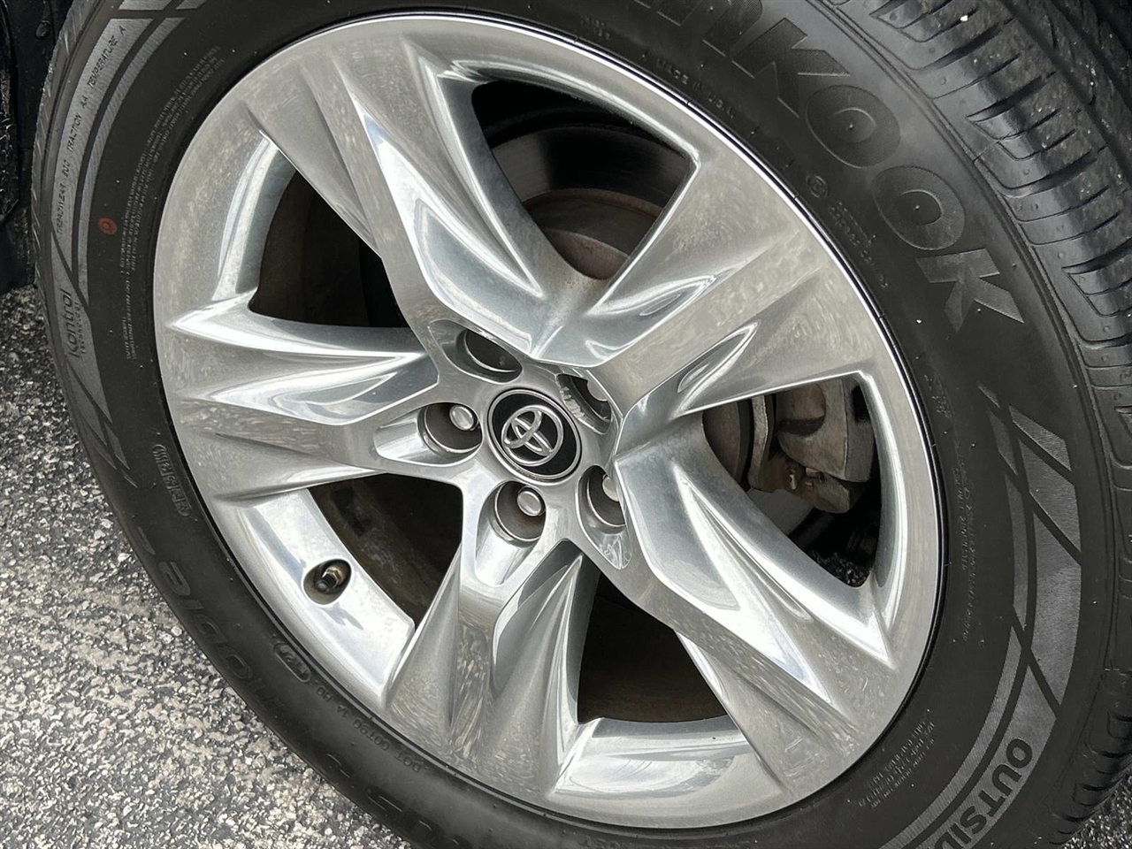 Toyota Highlander Limited V6 FWD (Natl) 2019