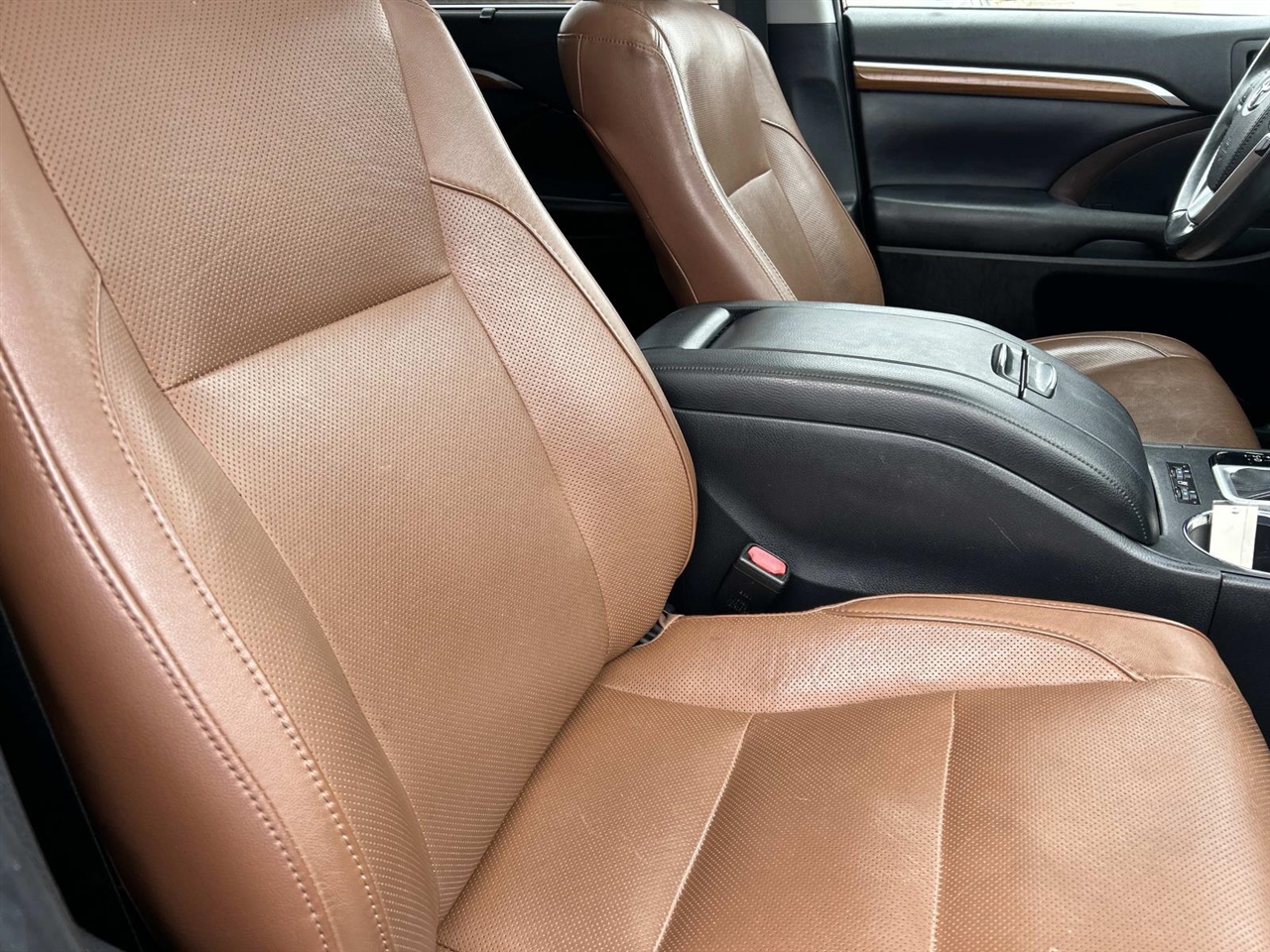 Toyota Highlander Limited V6 FWD (Natl) 2019