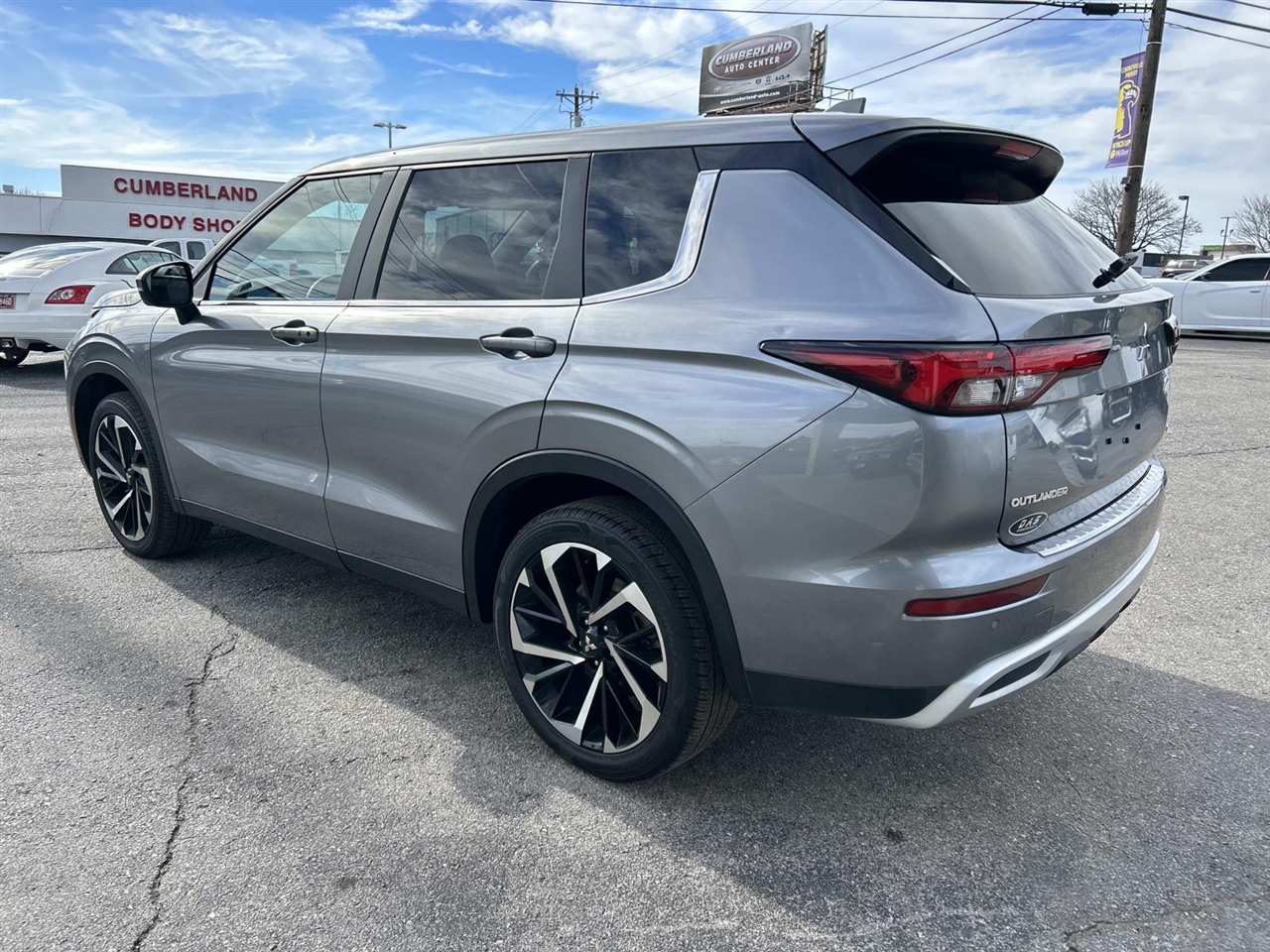 Mitsubishi Outlander SE FWD 2024