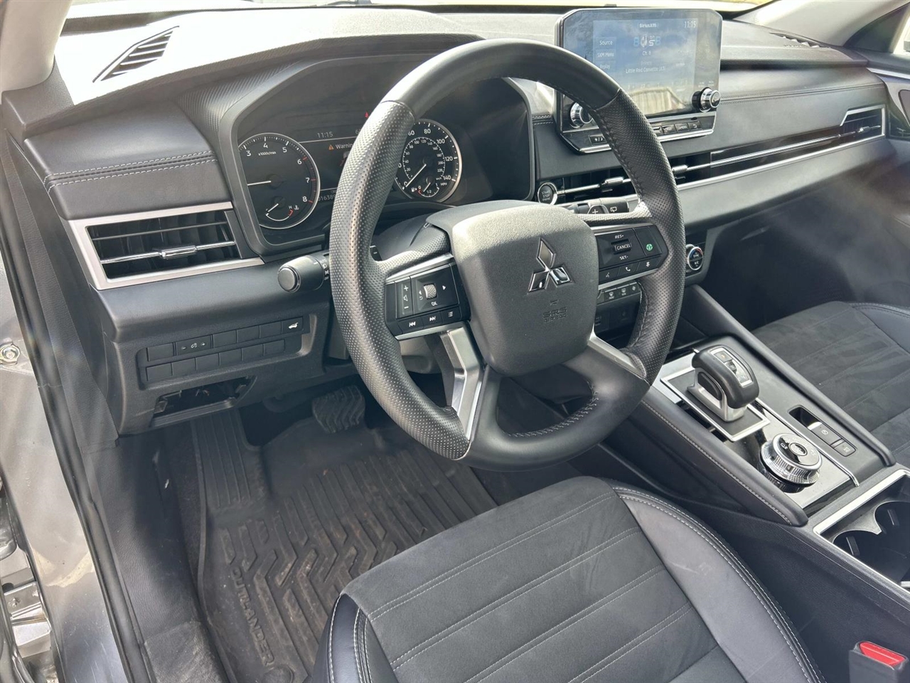 Mitsubishi Outlander SE FWD 2024