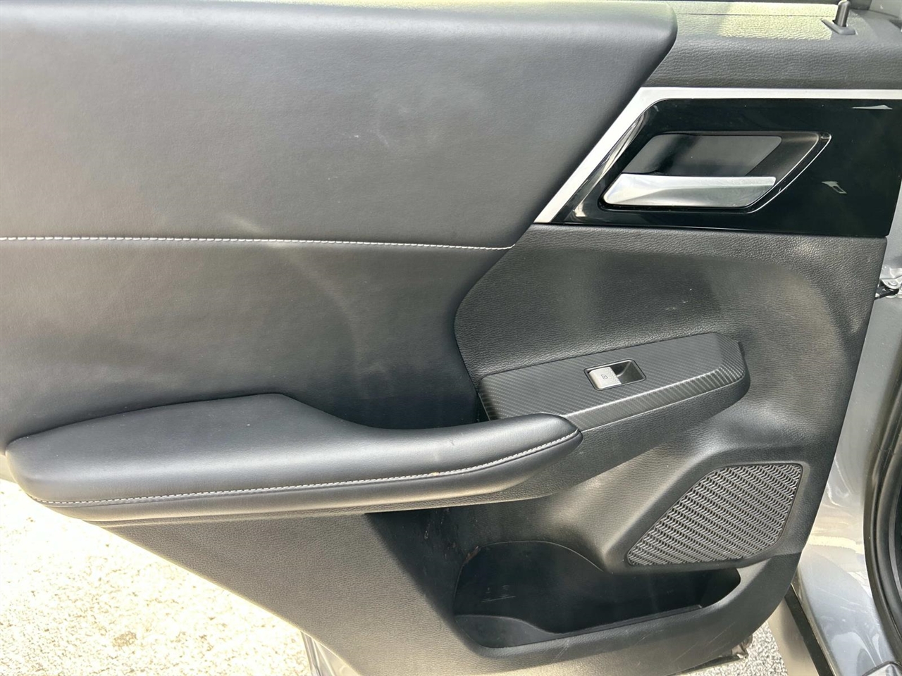 Mitsubishi Outlander SE FWD 2024