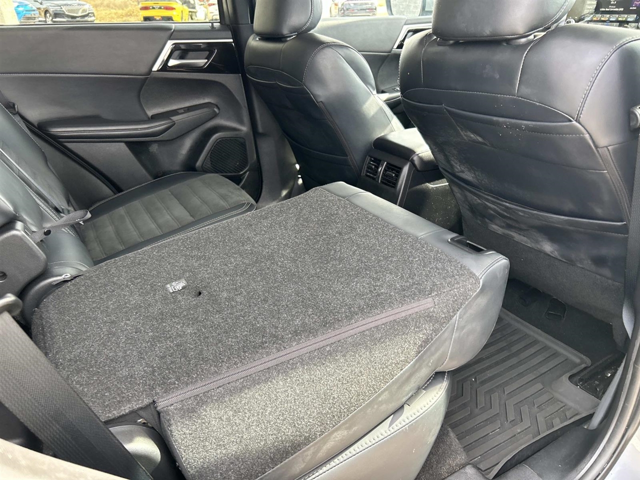 Mitsubishi Outlander SE FWD 2024