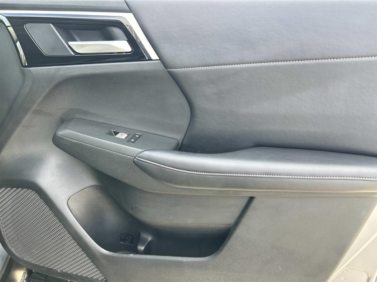 Mitsubishi Outlander SE FWD 2024