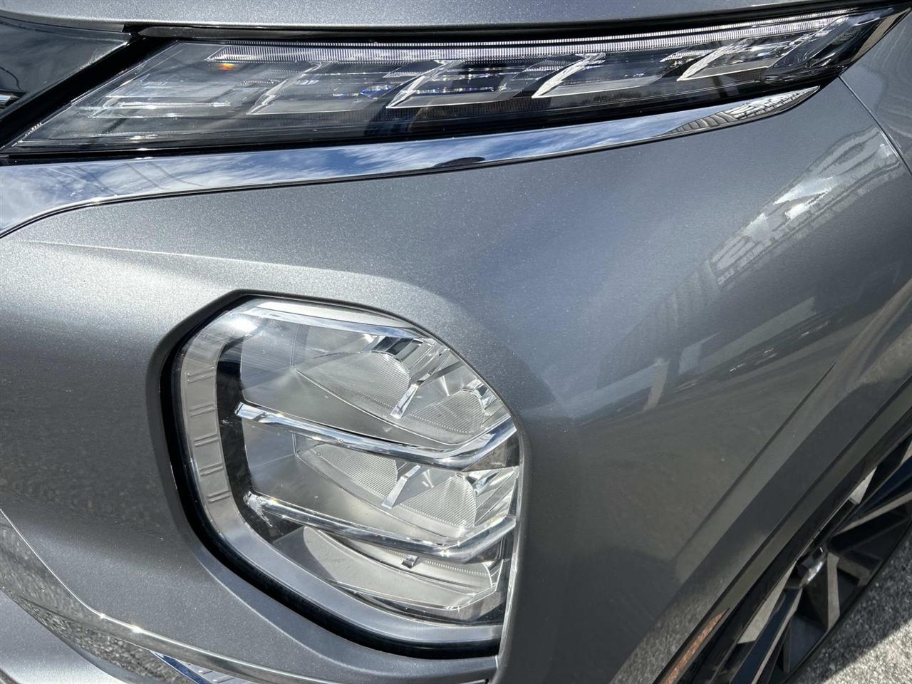 Mitsubishi Outlander SE FWD 2024