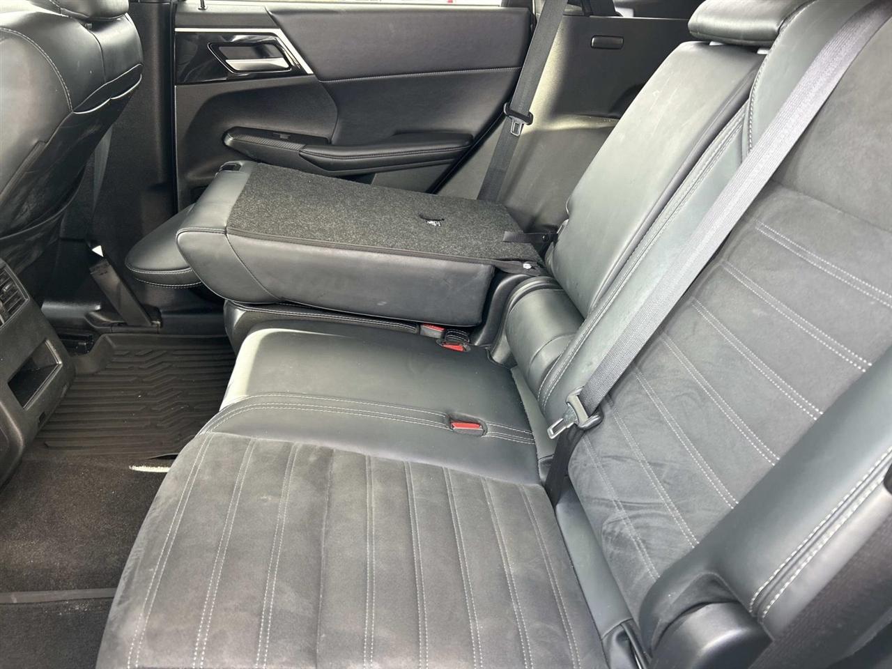 Mitsubishi Outlander SE FWD 2024