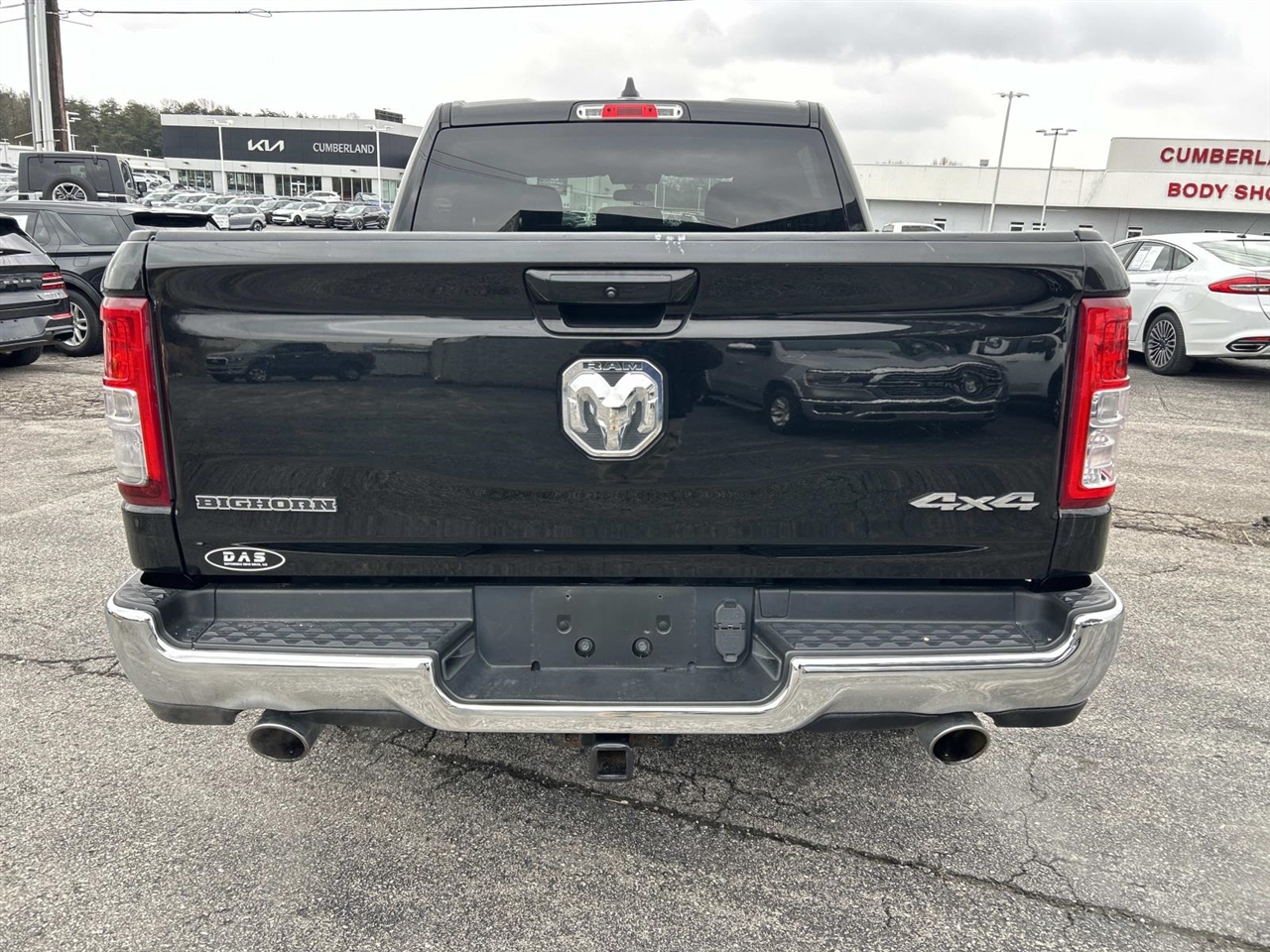 RAM 1500 Big Horn 4x4 Crew Cab 5'7" Box 2022
