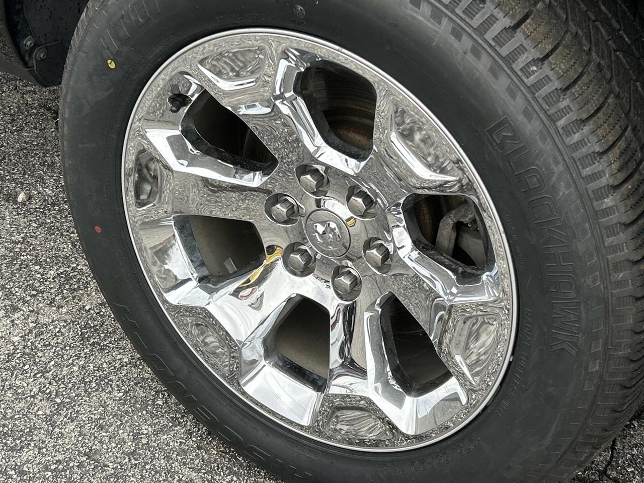 RAM 1500 Big Horn 4x4 Crew Cab 5'7" Box 2022