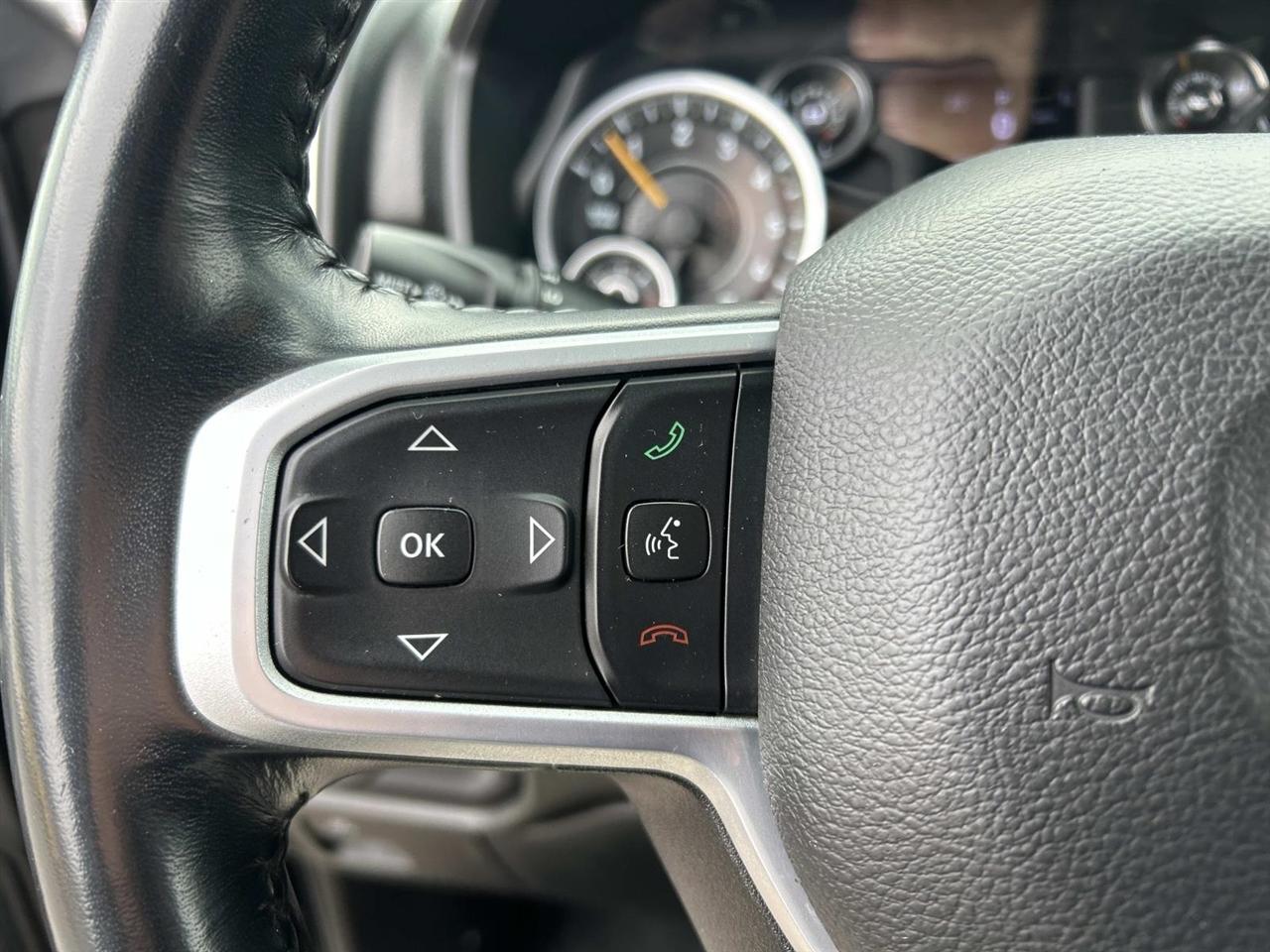 RAM 1500 Big Horn 4x4 Crew Cab 5'7" Box 2022