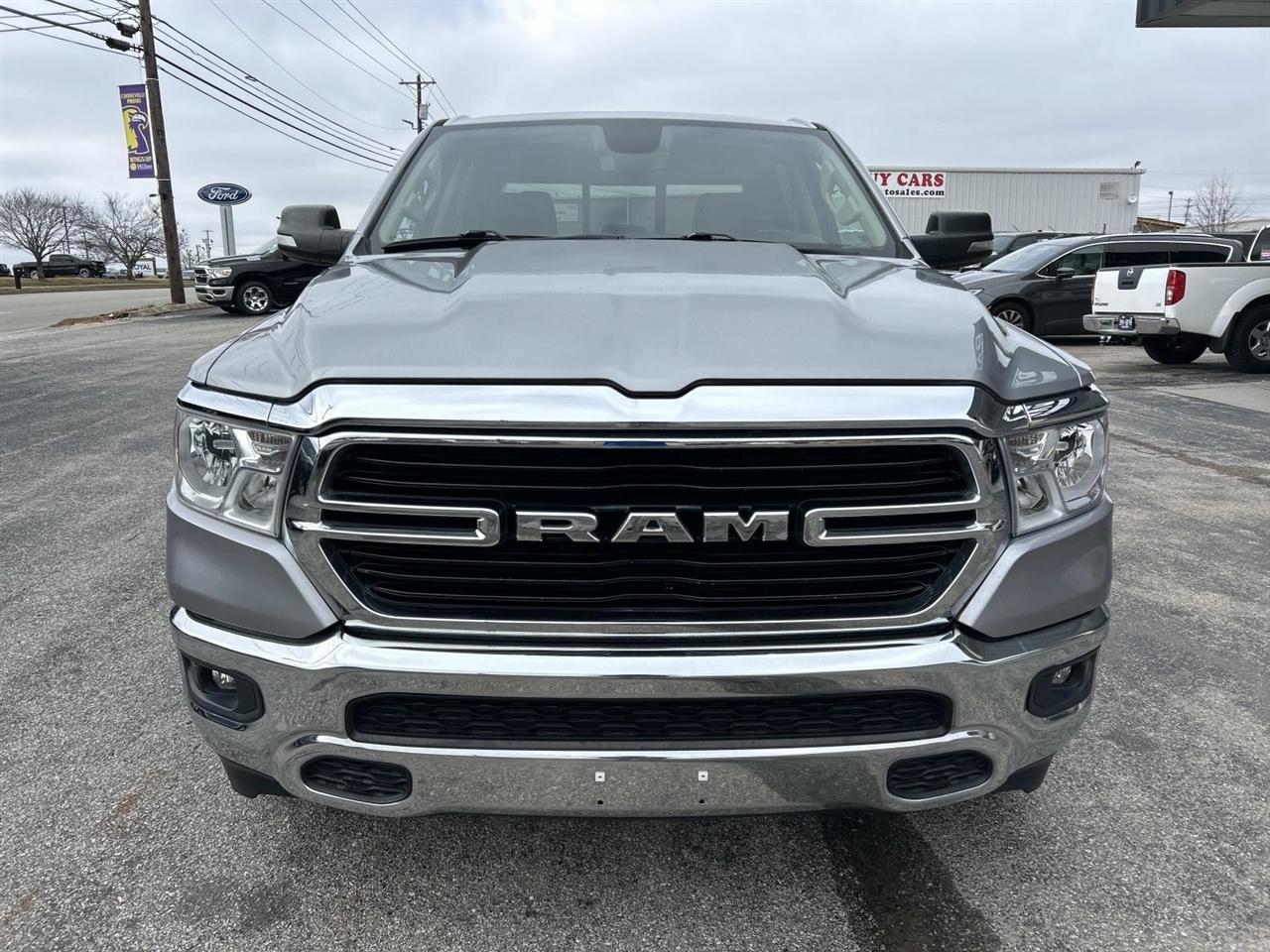 RAM 1500 Big Horn 4x4 Crew Cab 5'7" Box 2020