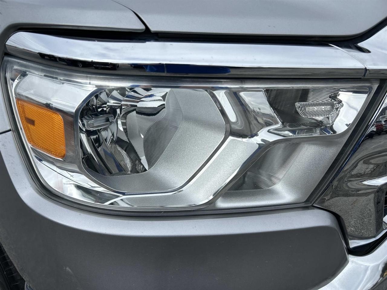 RAM 1500 Big Horn 4x4 Crew Cab 5'7" Box 2020