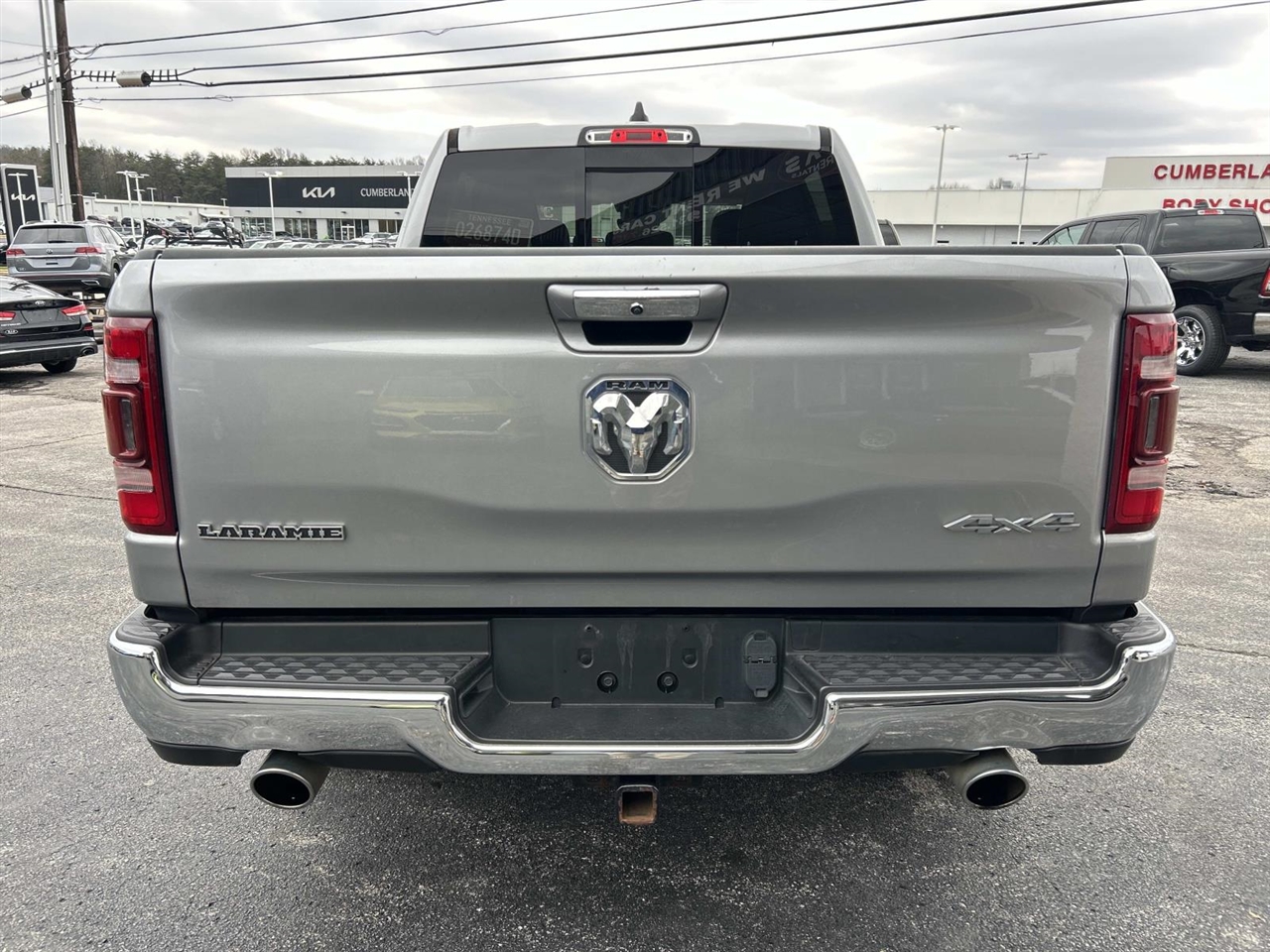 RAM 1500 Laramie 4x4 Crew Cab 5'7" Box 2021