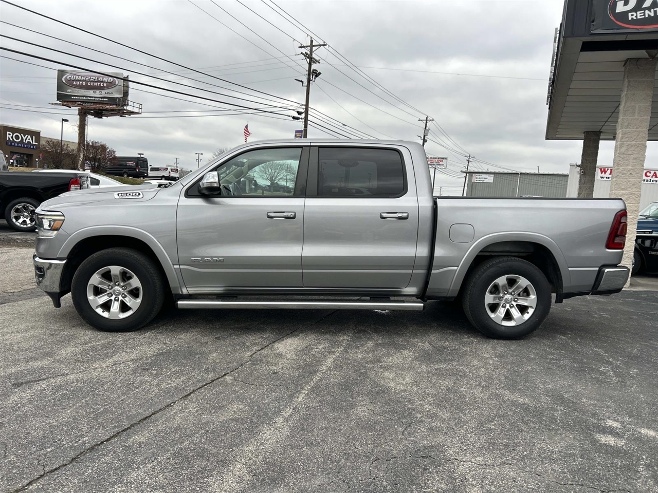 RAM 1500 Laramie 4x4 Crew Cab 5'7" Box 2021