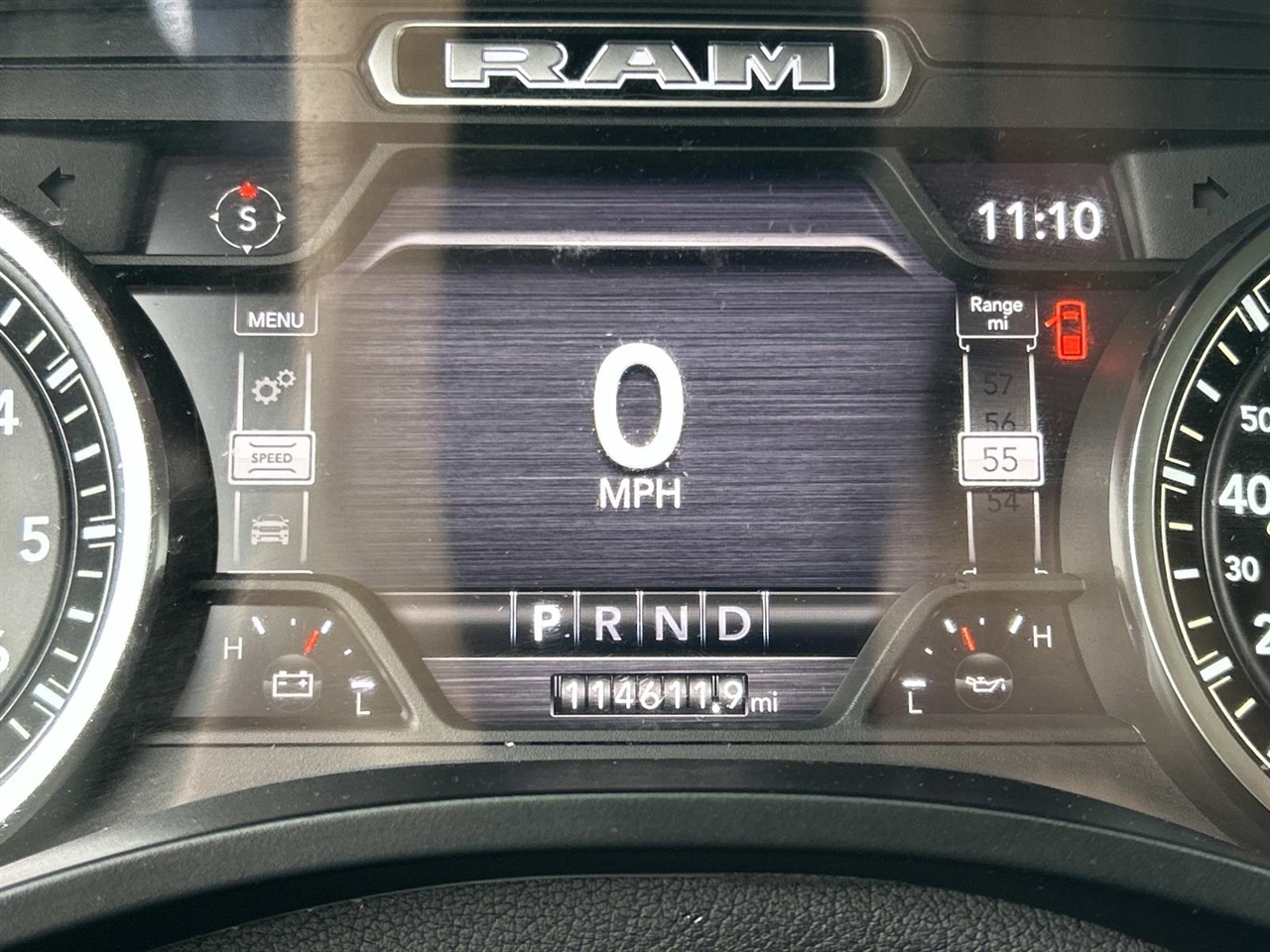 RAM 1500 Laramie 4x4 Crew Cab 5'7" Box 2021