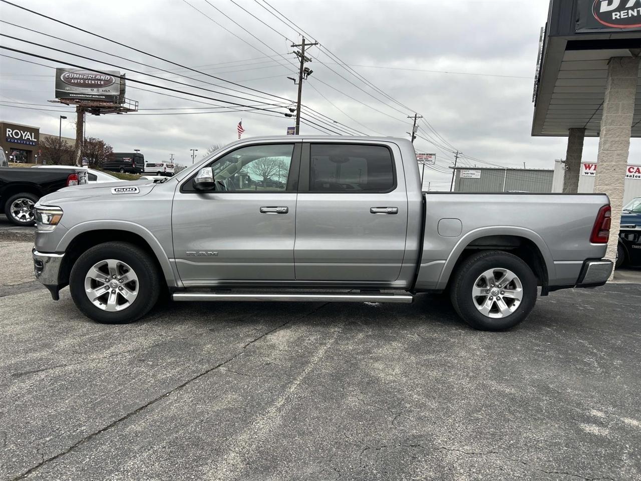 RAM 1500 Laramie 4x4 Crew Cab 5'7" Box 2021