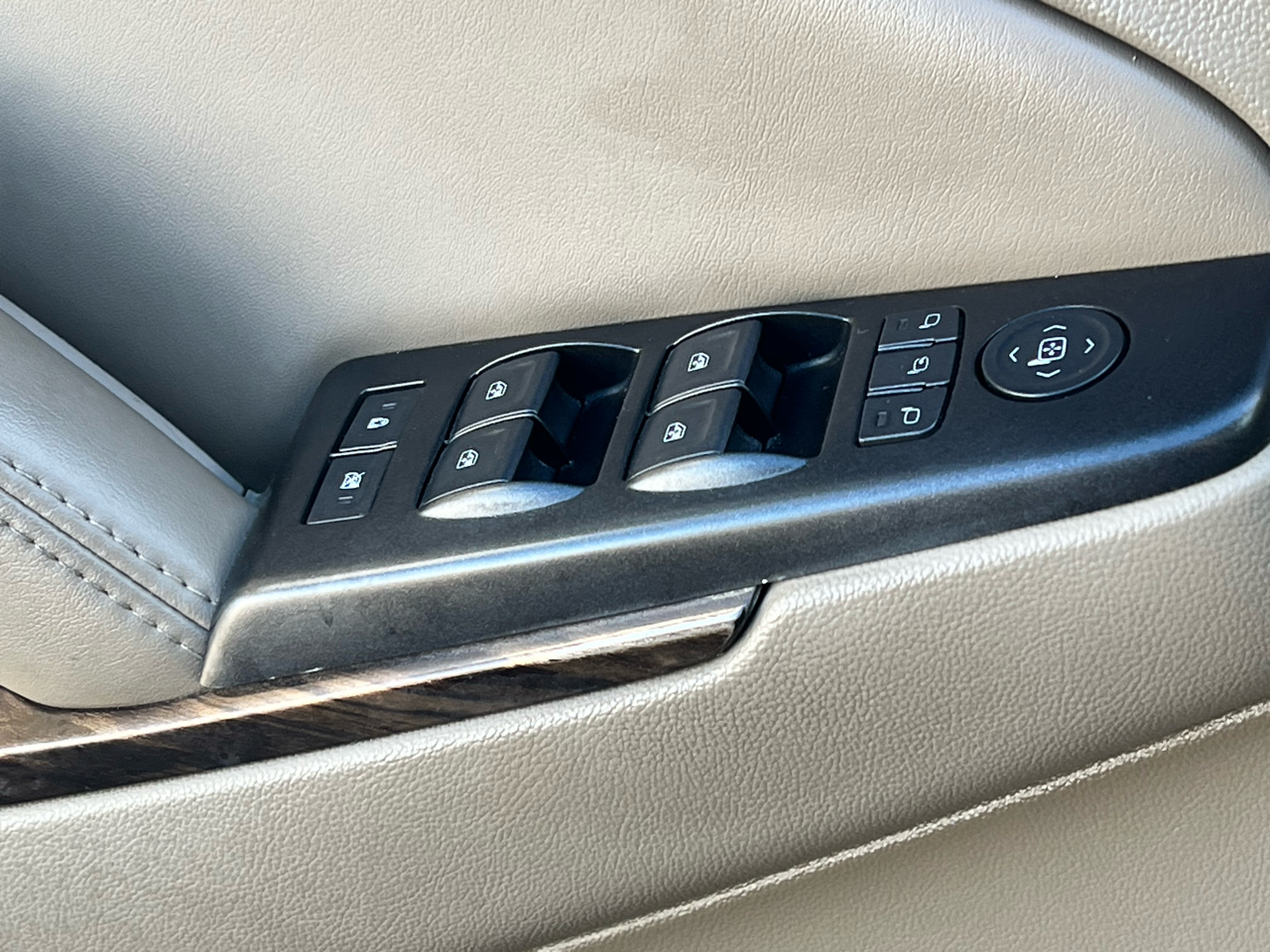 GMC Yukon 2WD 4dr SLT 2016