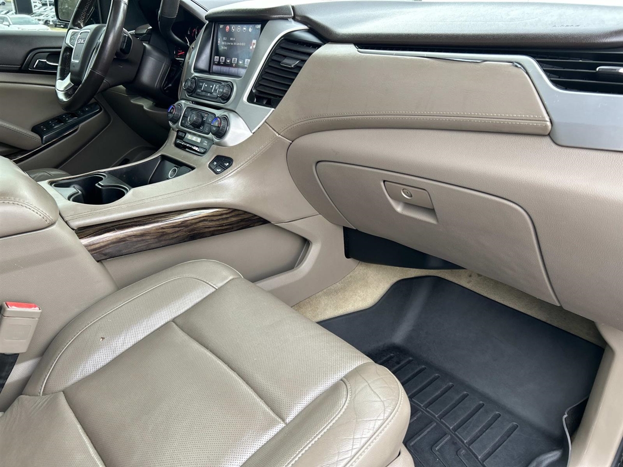 GMC Yukon 2WD 4dr SLT 2016