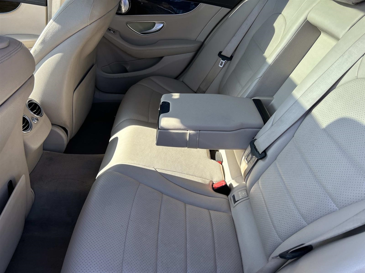 Mercedes-Benz C-Class 4dr Sdn C 300 4MATIC 2015