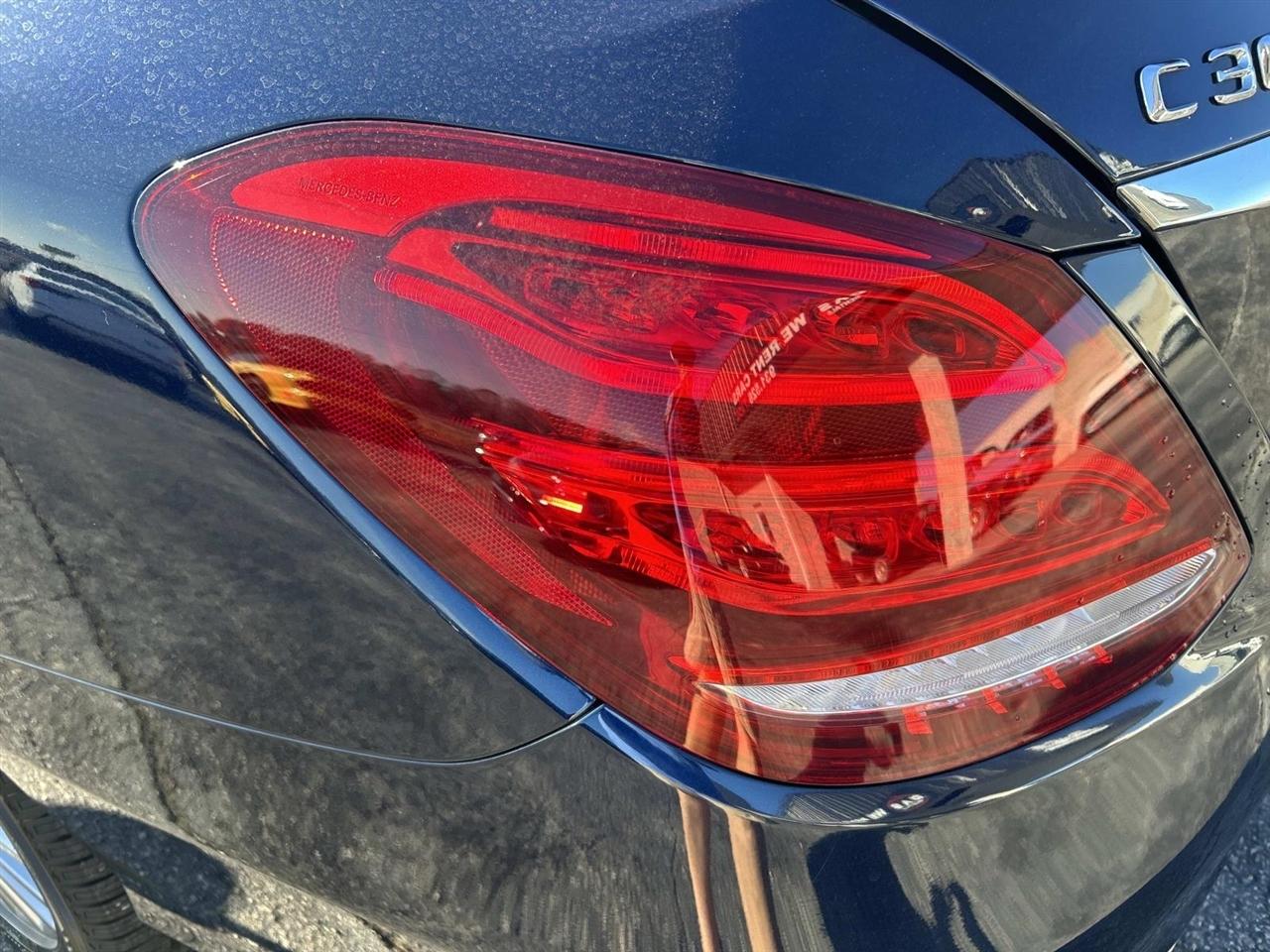 Mercedes-Benz C-Class 4dr Sdn C 300 4MATIC 2015