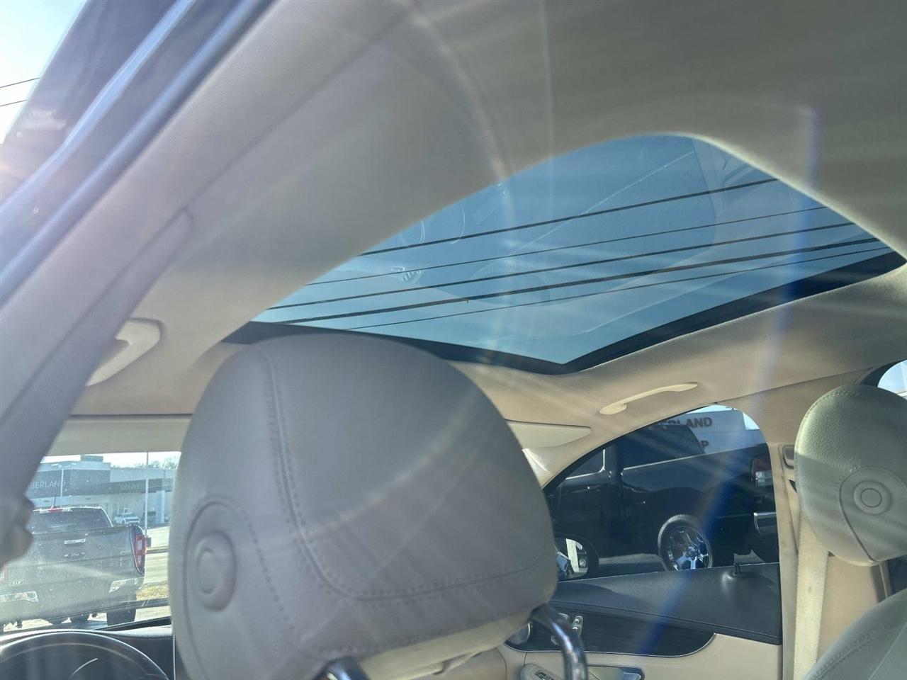 Mercedes-Benz C-Class 4dr Sdn C 300 4MATIC 2015