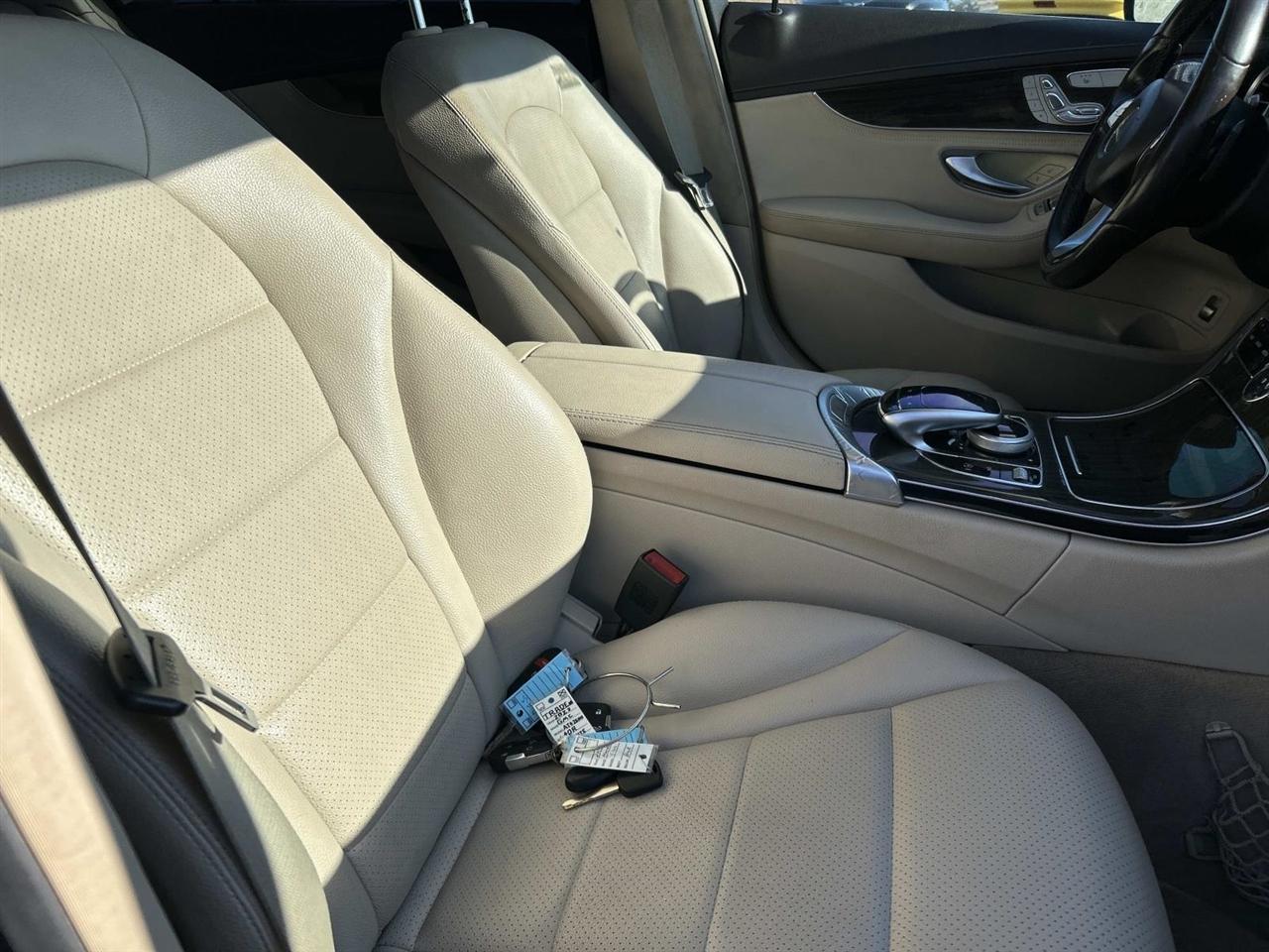 Mercedes-Benz C-Class 4dr Sdn C 300 4MATIC 2015