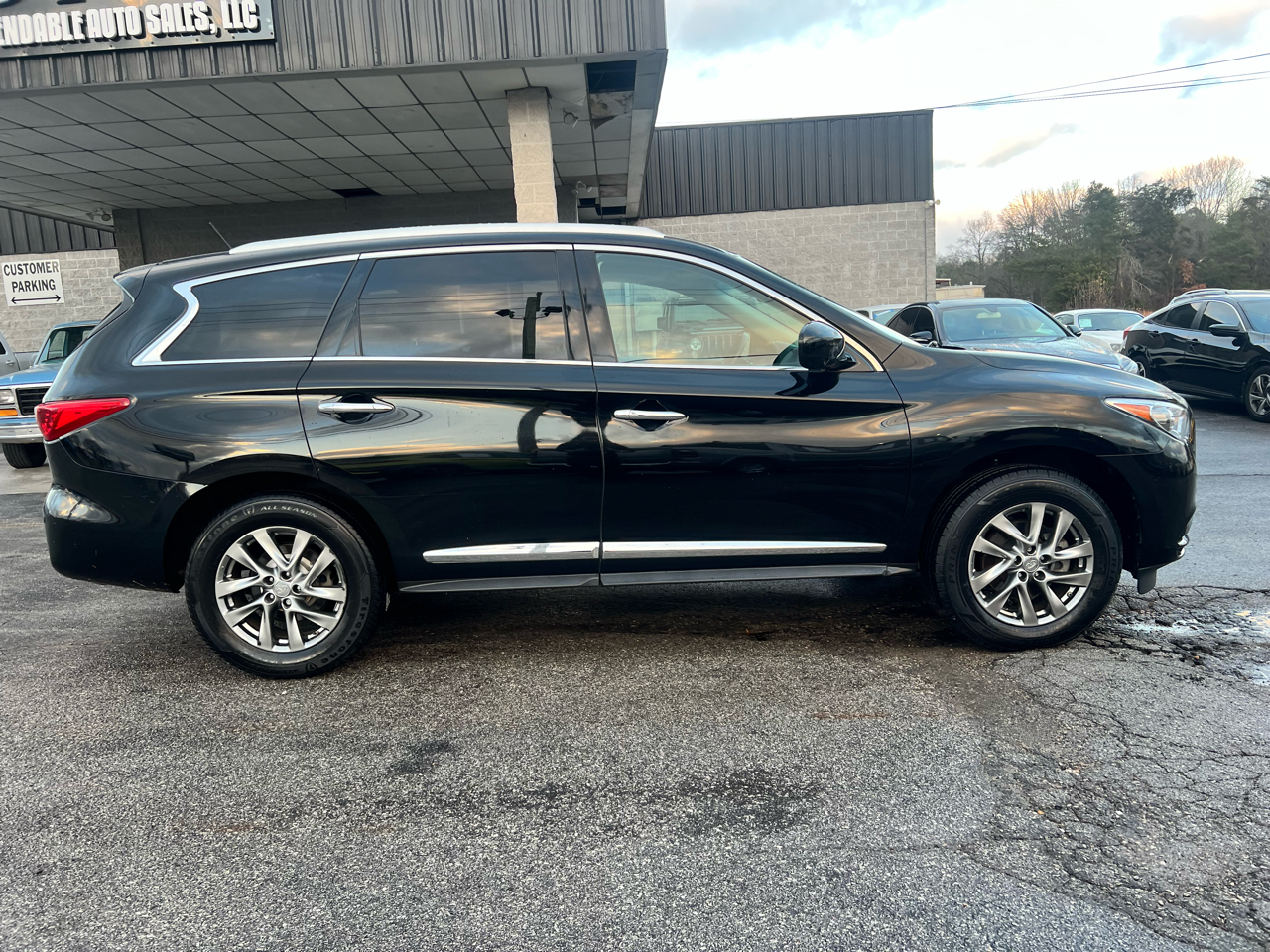 Infiniti JX35 AWD 4dr 2013