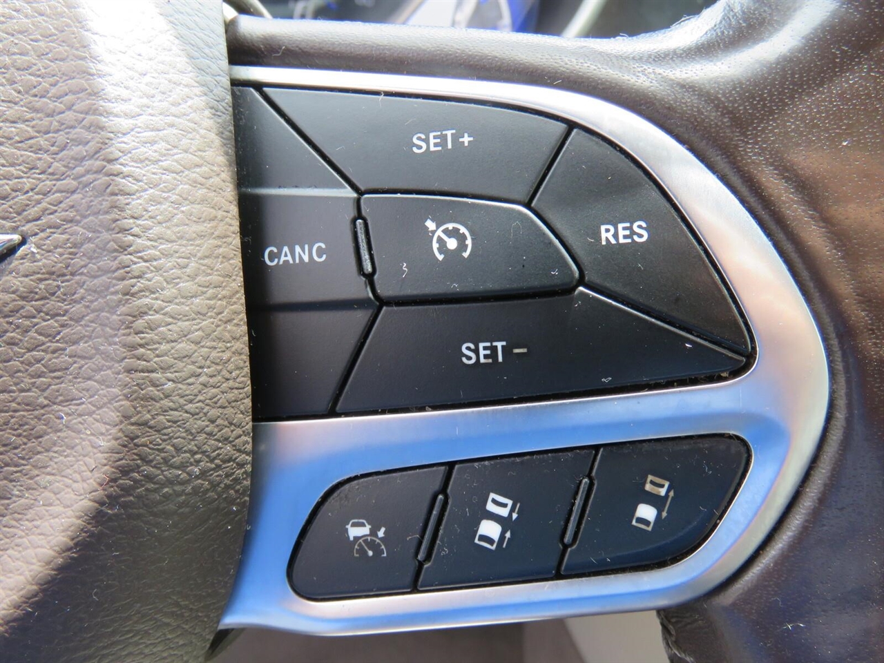 Chrysler Pacifica Touring L FWD 2021