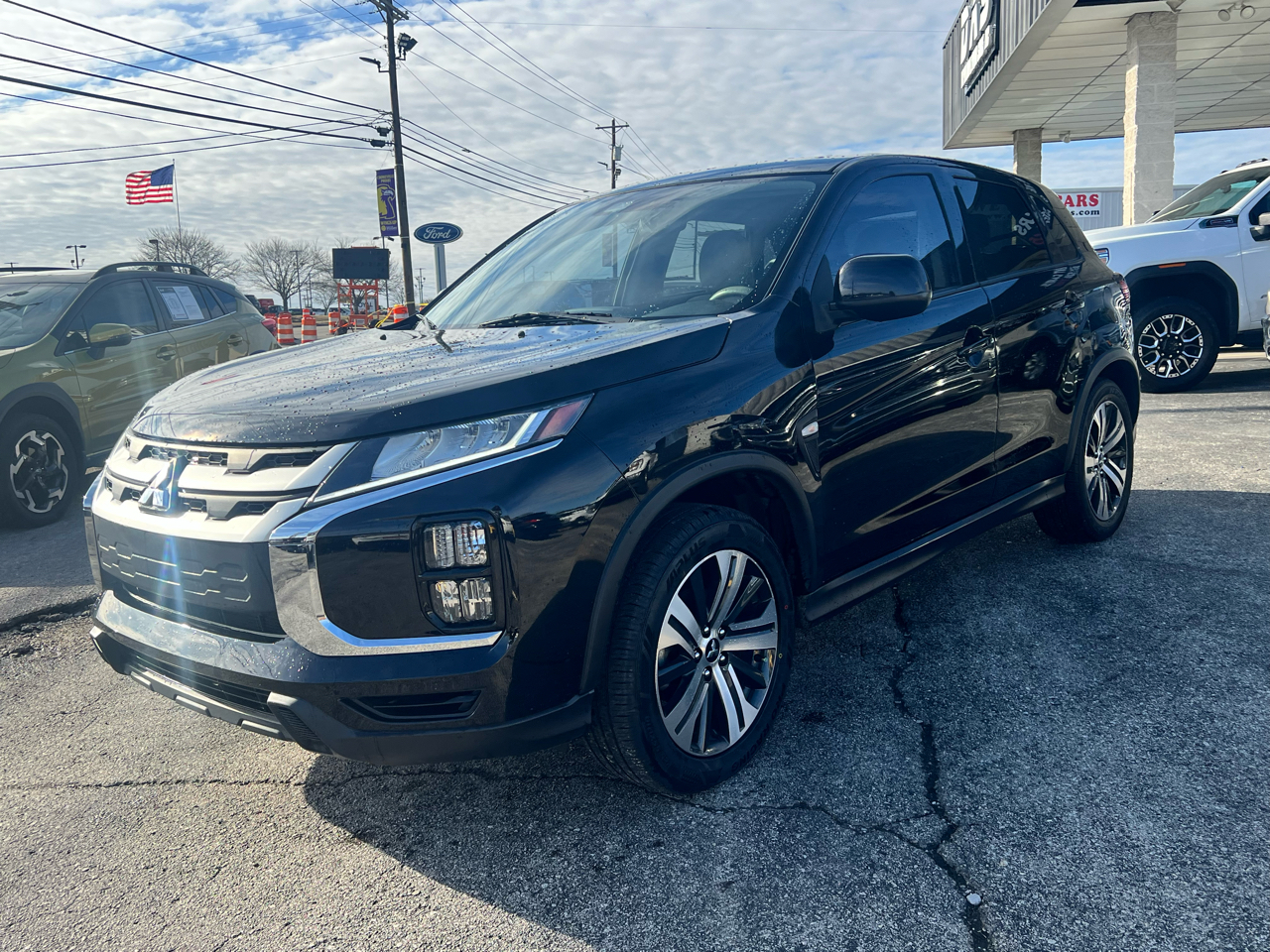 Mitsubishi Outlander Sport  2021