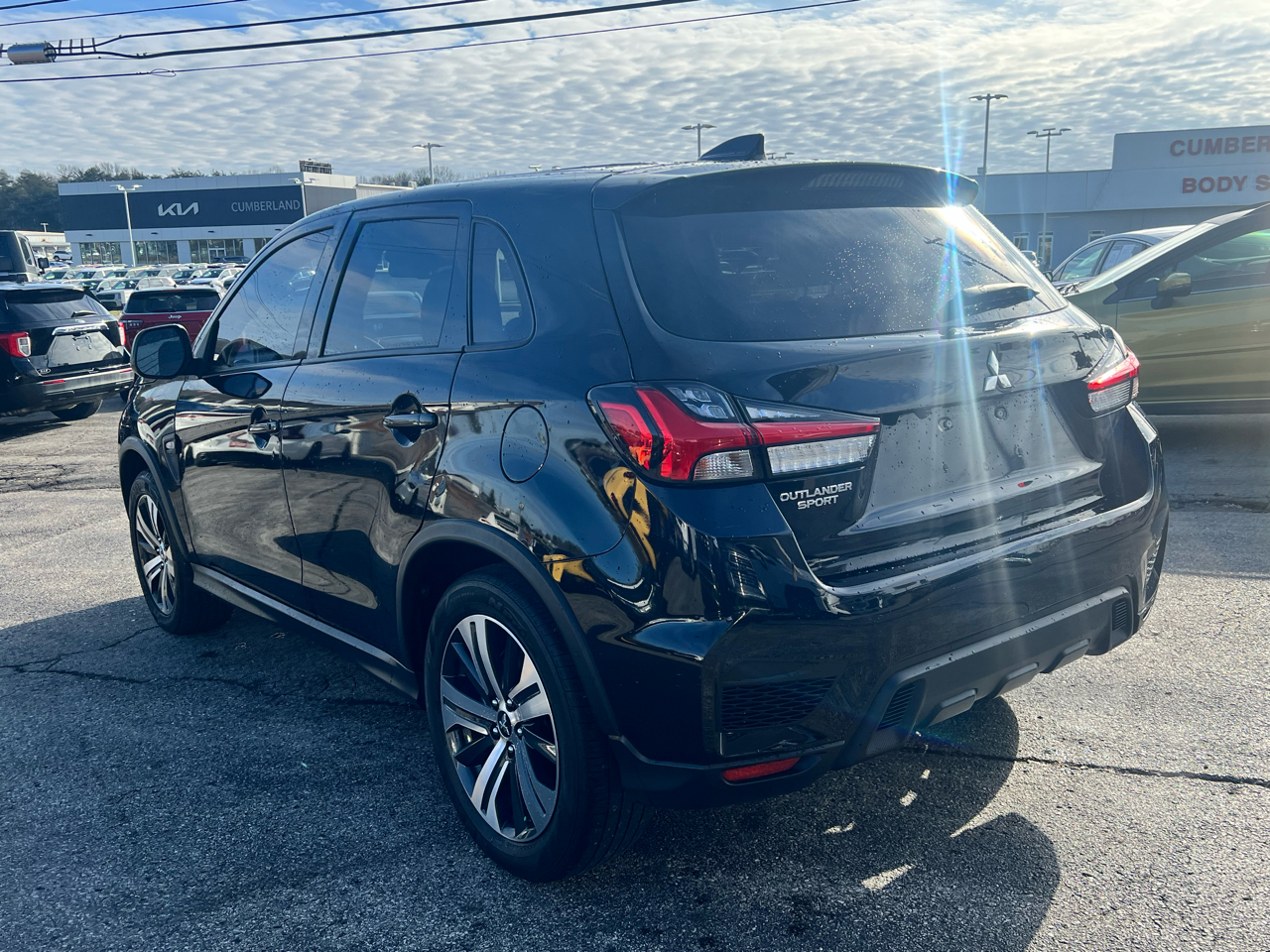 Mitsubishi Outlander Sport  2021