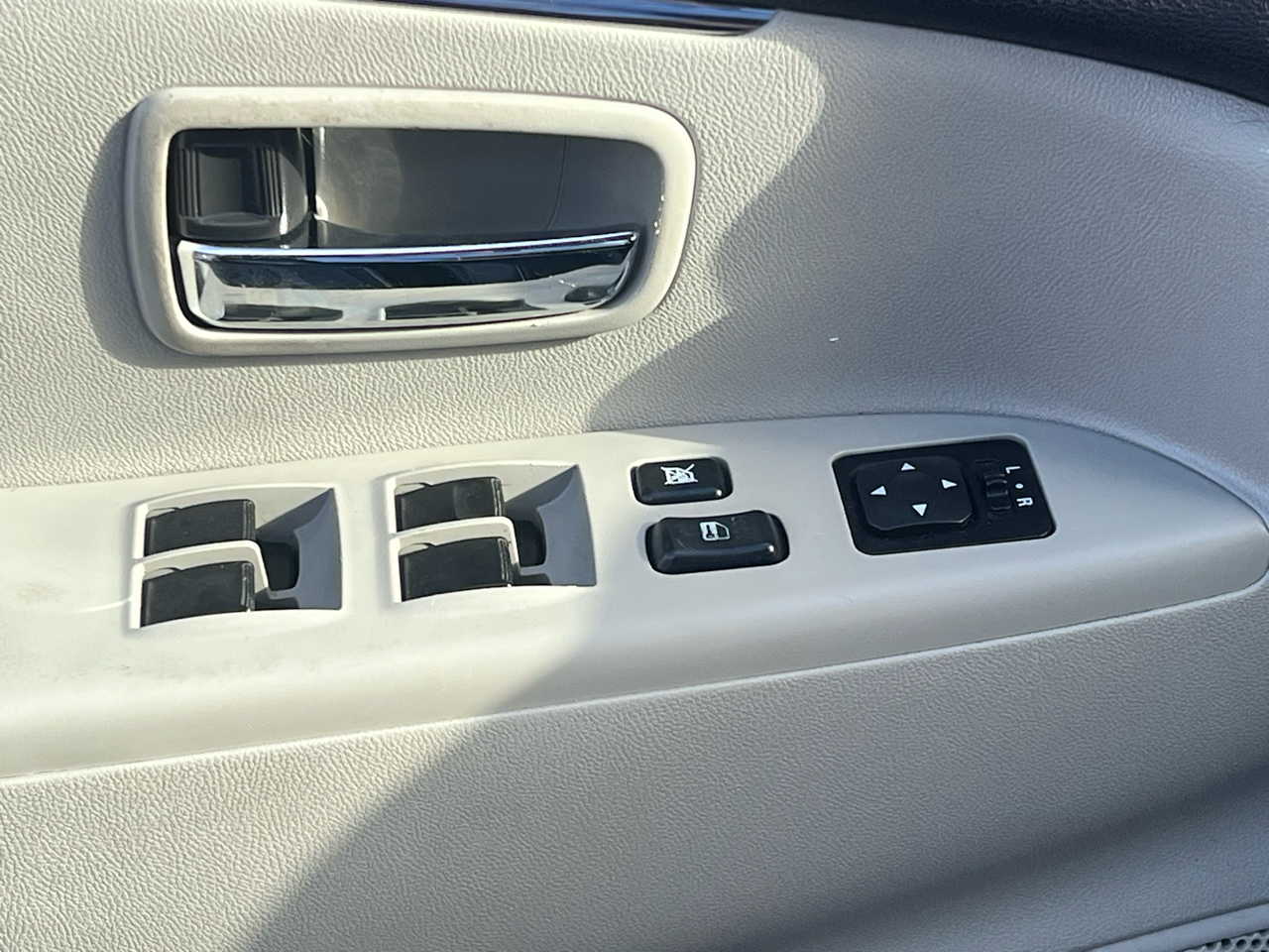 Mitsubishi Outlander Sport  2021