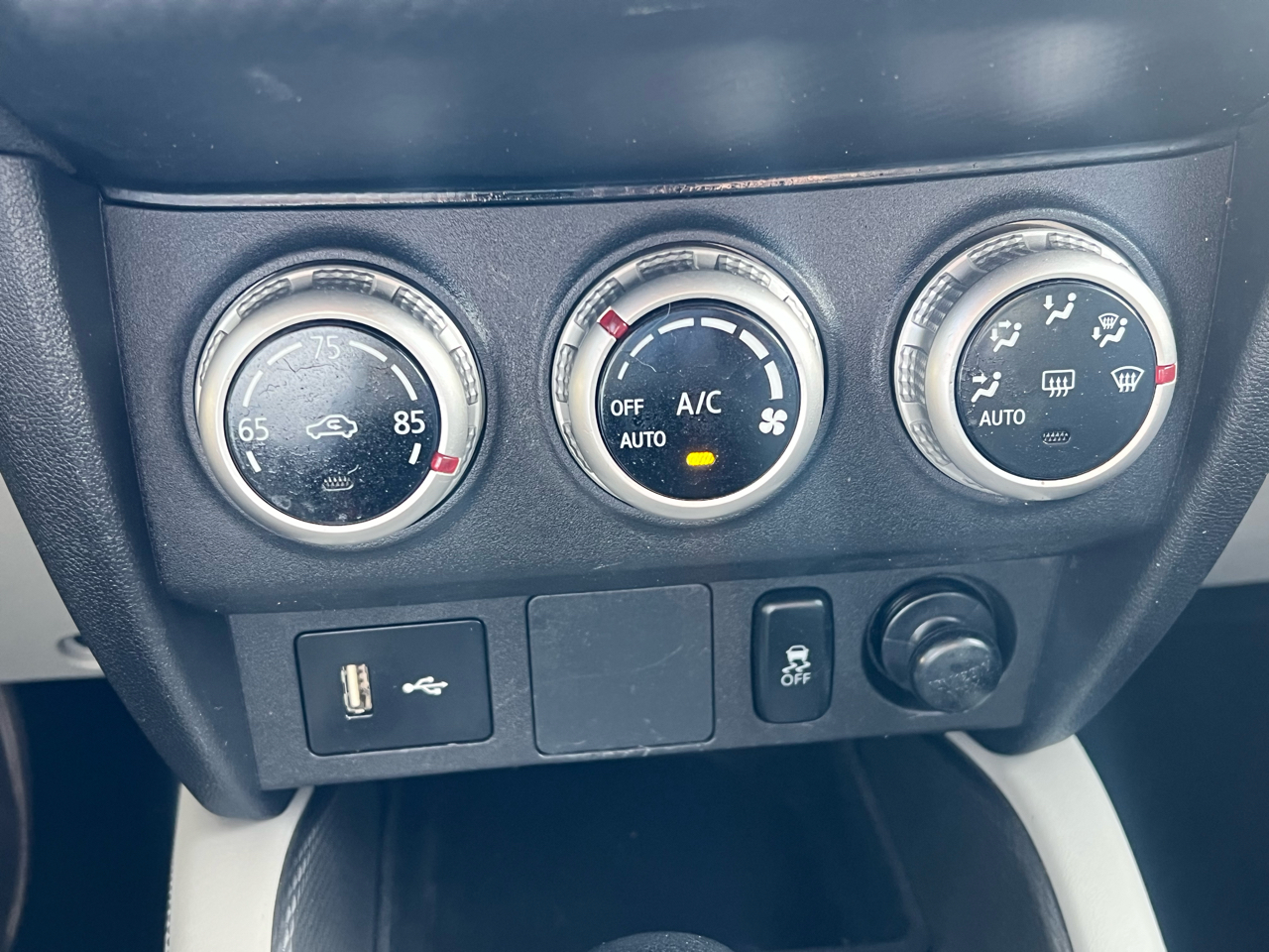 Mitsubishi Outlander Sport  2021