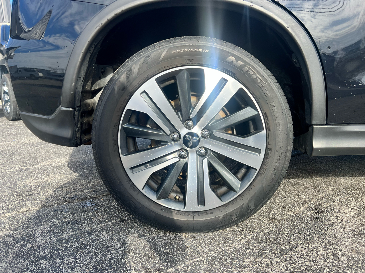 Mitsubishi Outlander Sport  2021