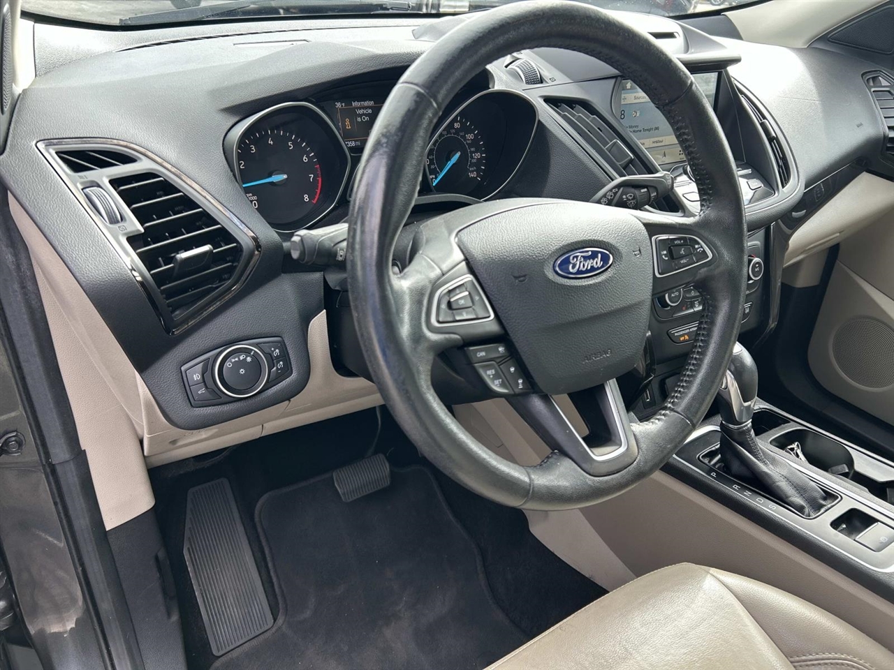 Ford Escape Titanium FWD 2018