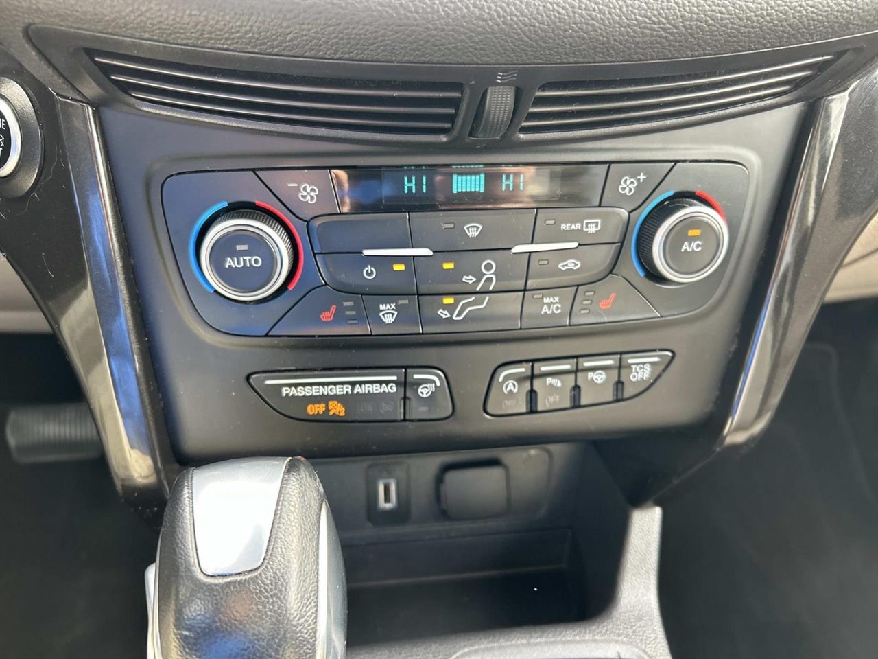 Ford Escape Titanium FWD 2018
