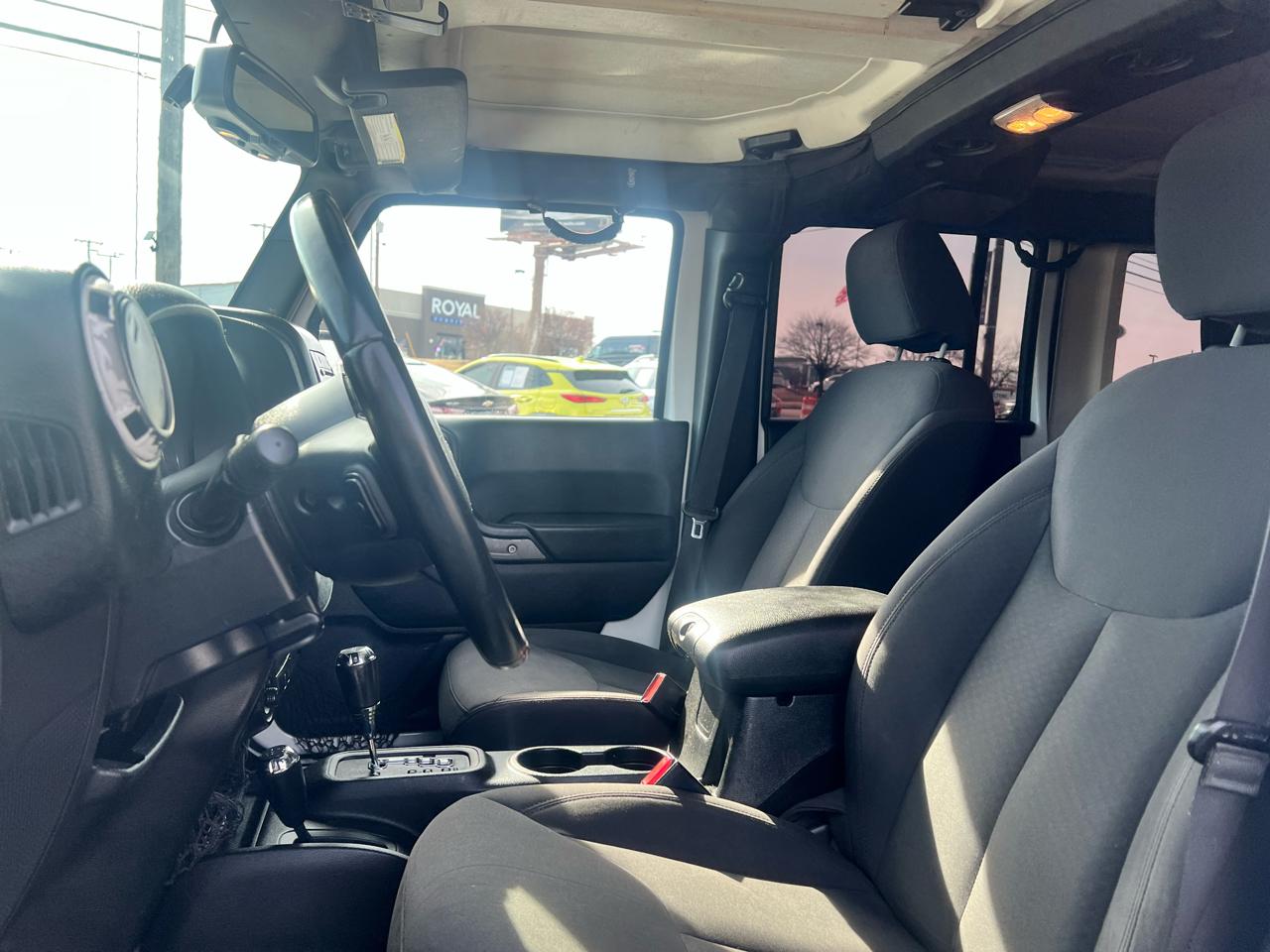 Jeep Wrangler Unlimited 4WD 4dr Sport 2015