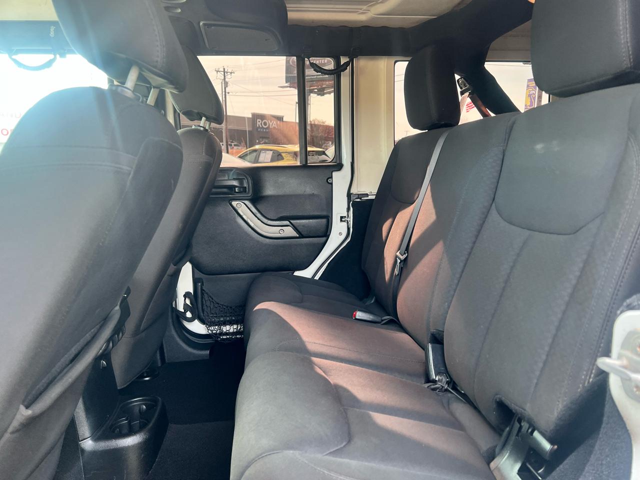 Jeep Wrangler Unlimited 4WD 4dr Sport 2015