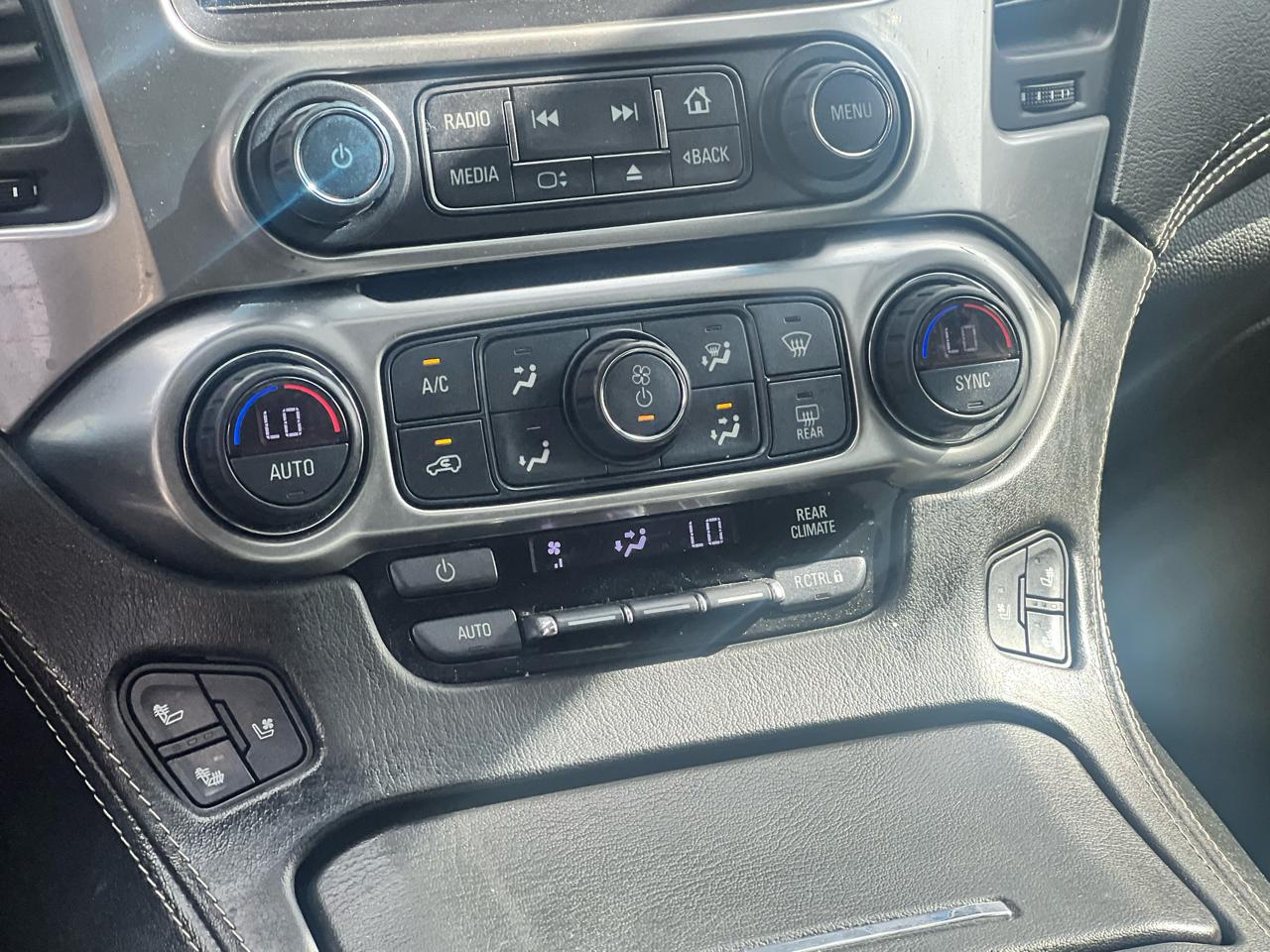 Chevrolet Tahoe 4WD 4dr Premier 2018