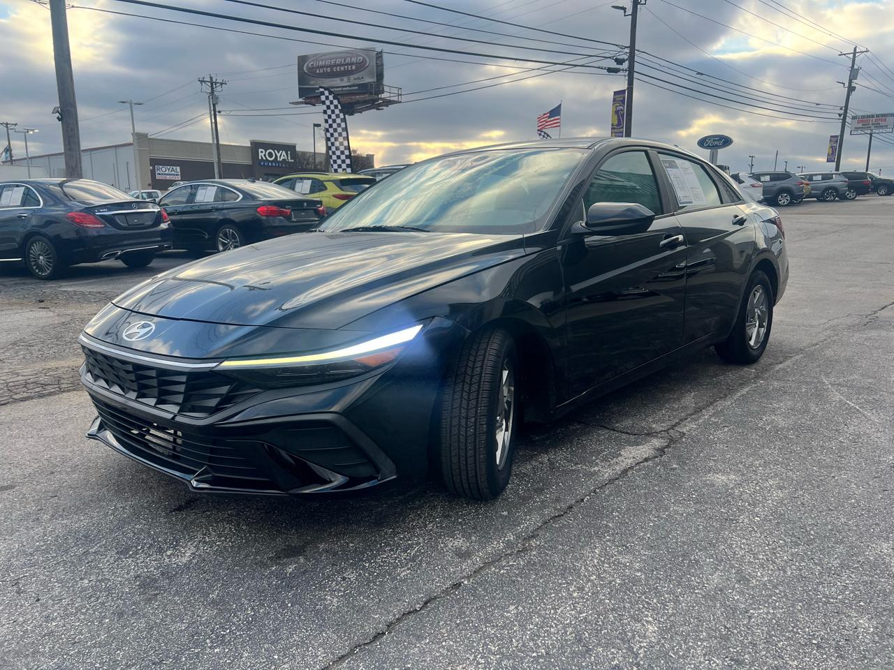 Hyundai Elantra SE IVT 2024