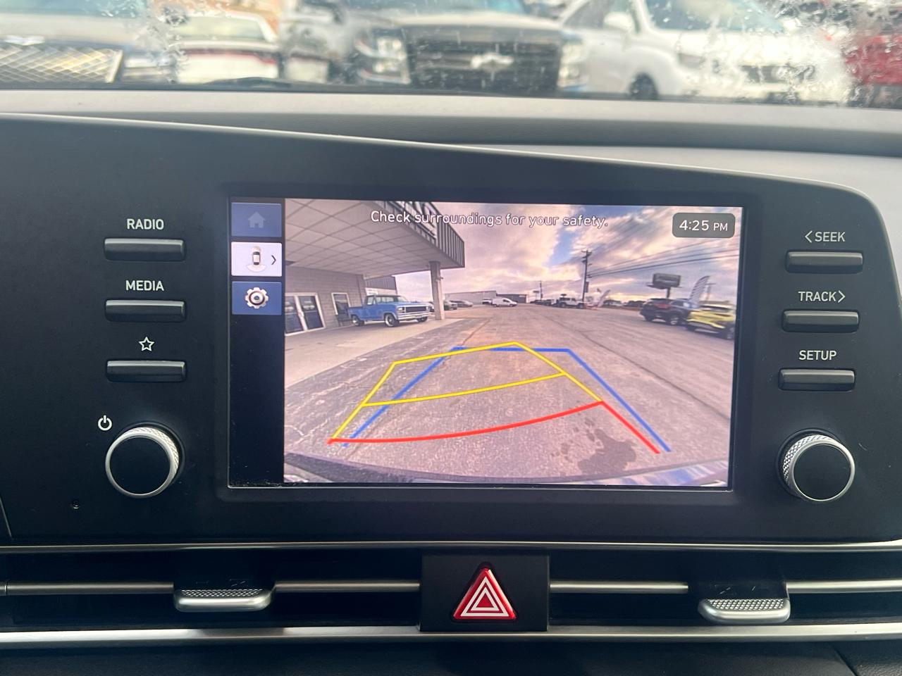 Hyundai Elantra SE IVT 2024