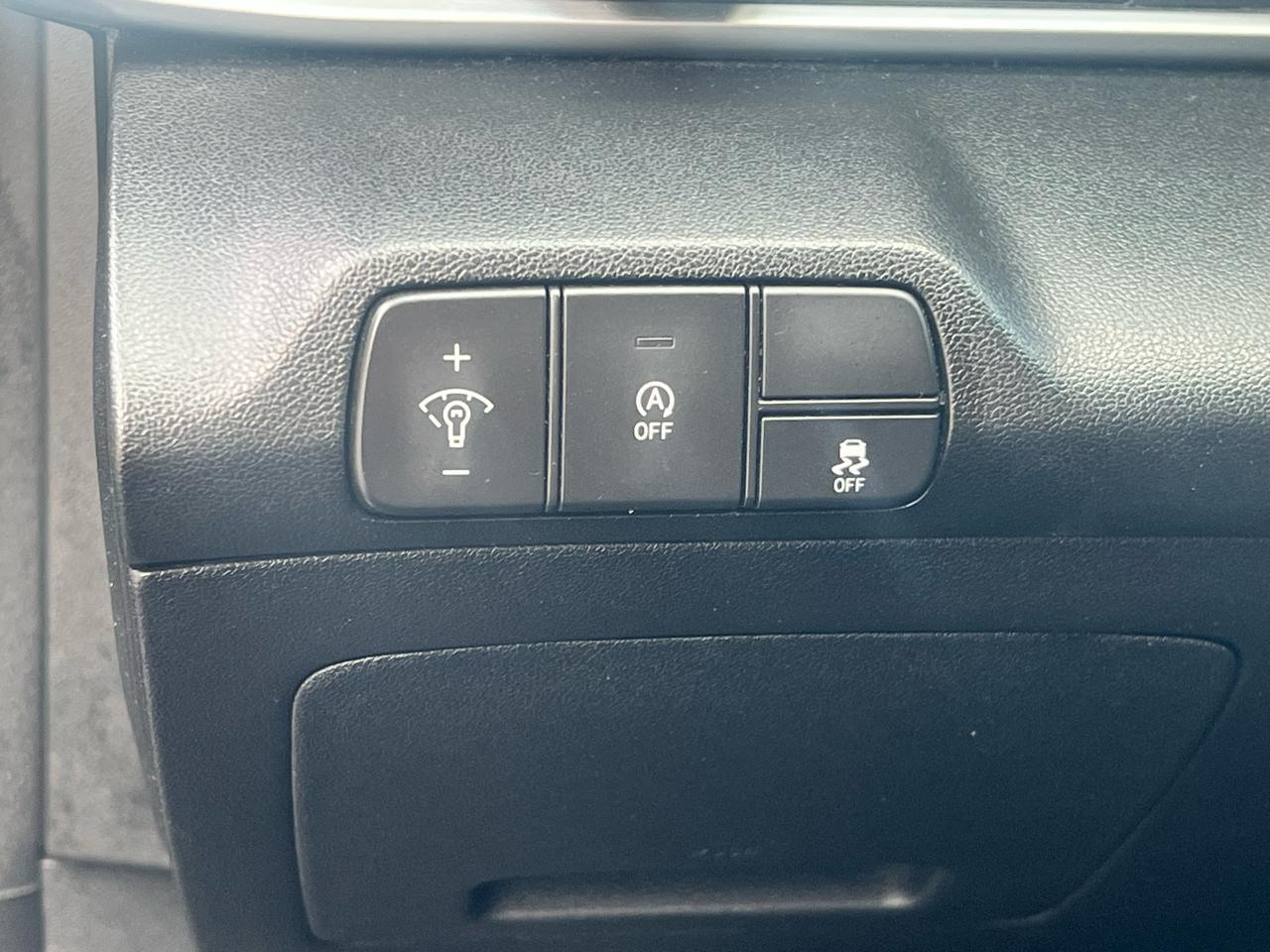 Hyundai Elantra SE IVT 2024