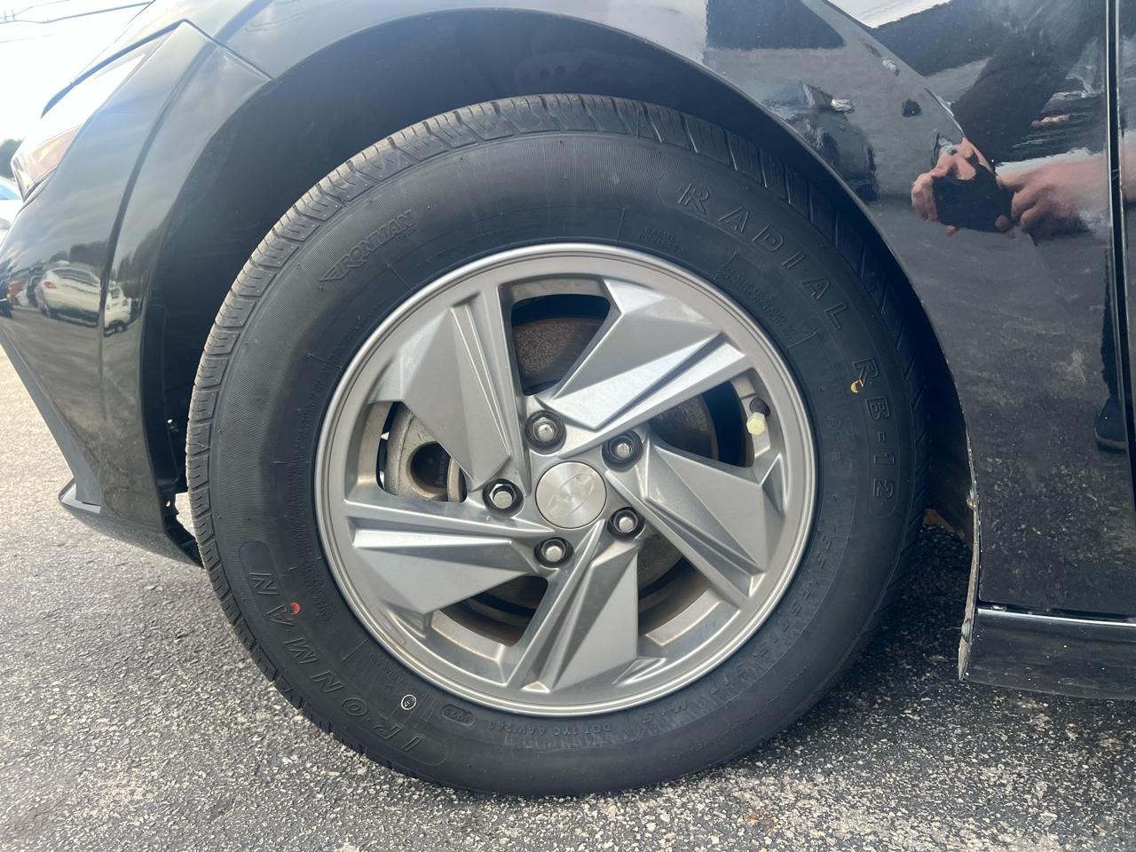 Hyundai Elantra SE IVT 2024