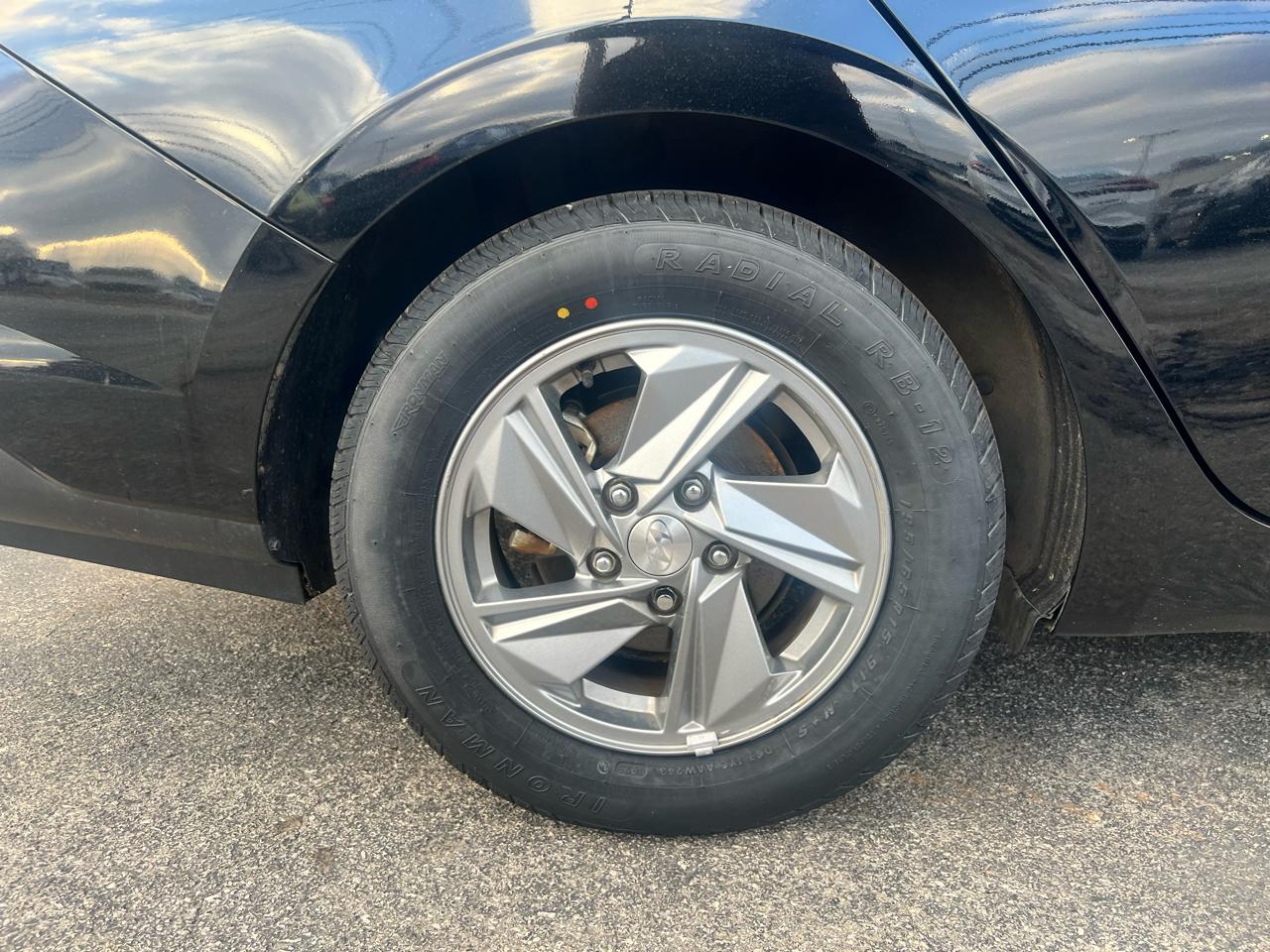 Hyundai Elantra SE IVT 2024