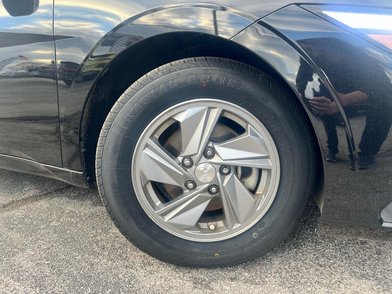 Hyundai Elantra SE IVT 2024