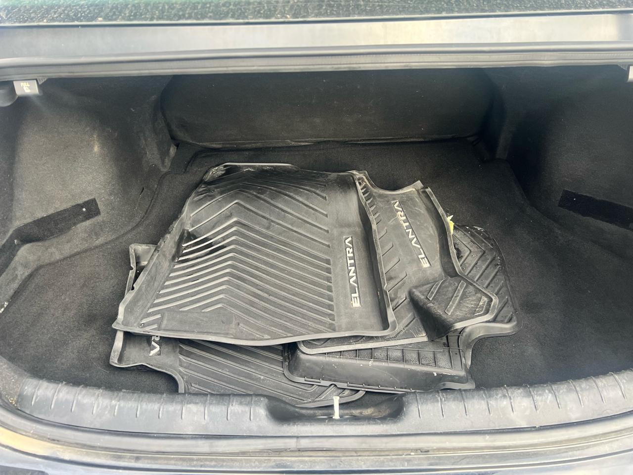 Hyundai Elantra SE IVT 2024