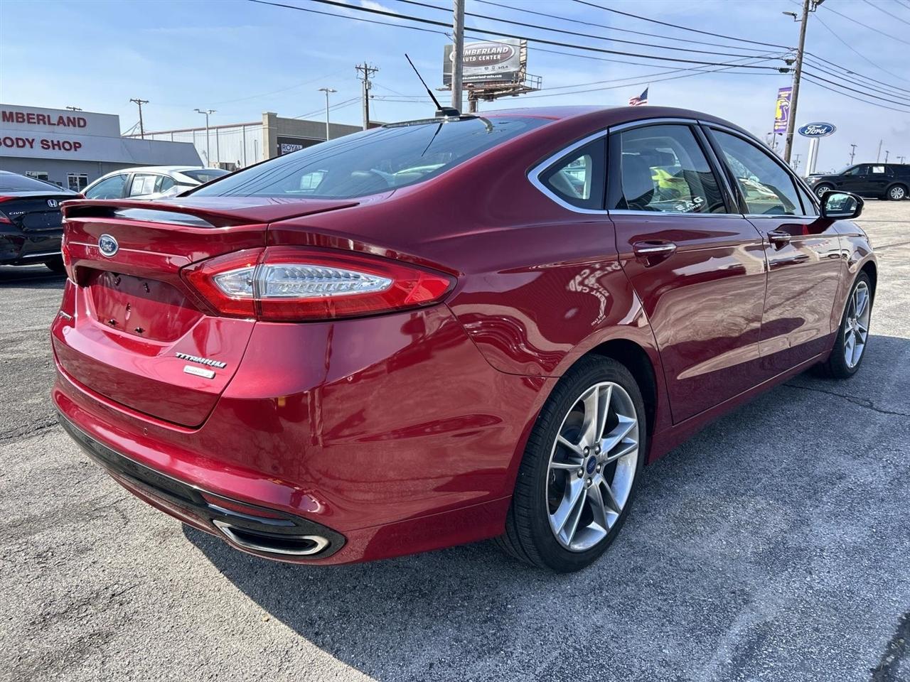 Ford Fusion 4dr Sdn Titanium FWD 2016