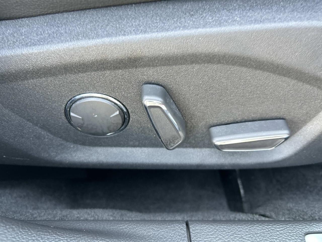 Ford Fusion 4dr Sdn Titanium FWD 2016