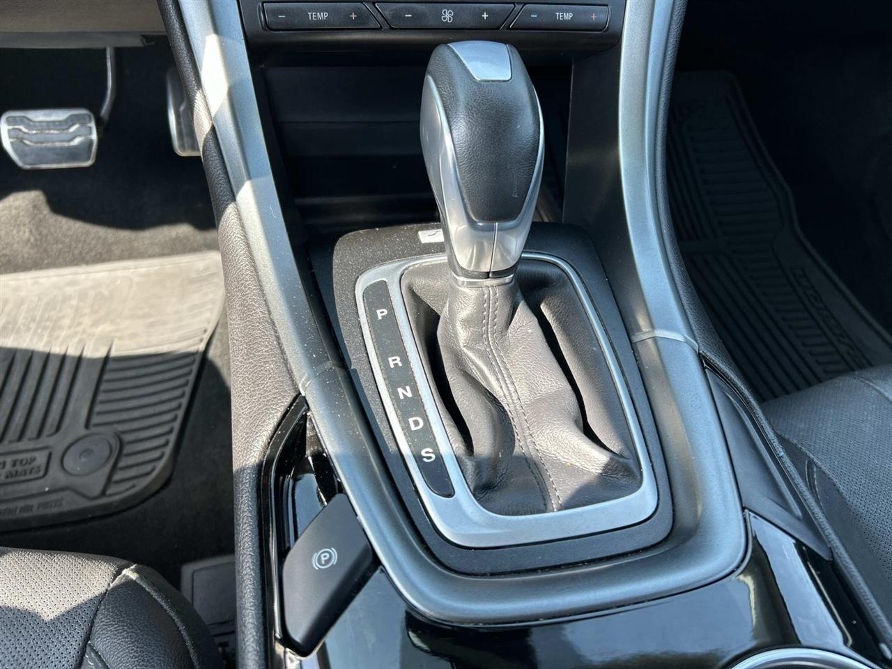 Ford Fusion 4dr Sdn Titanium FWD 2016