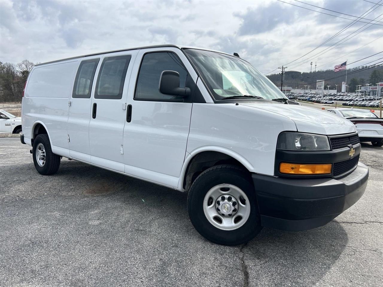 Chevrolet Express Cargo Van RWD 2500 155" 2022