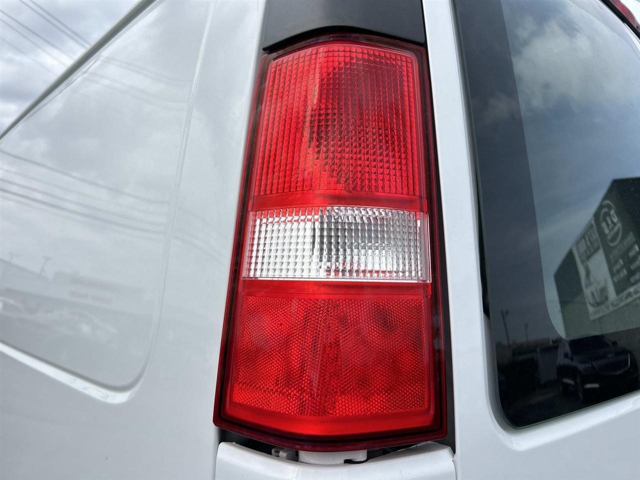 Chevrolet Express Cargo Van RWD 2500 155" 2022