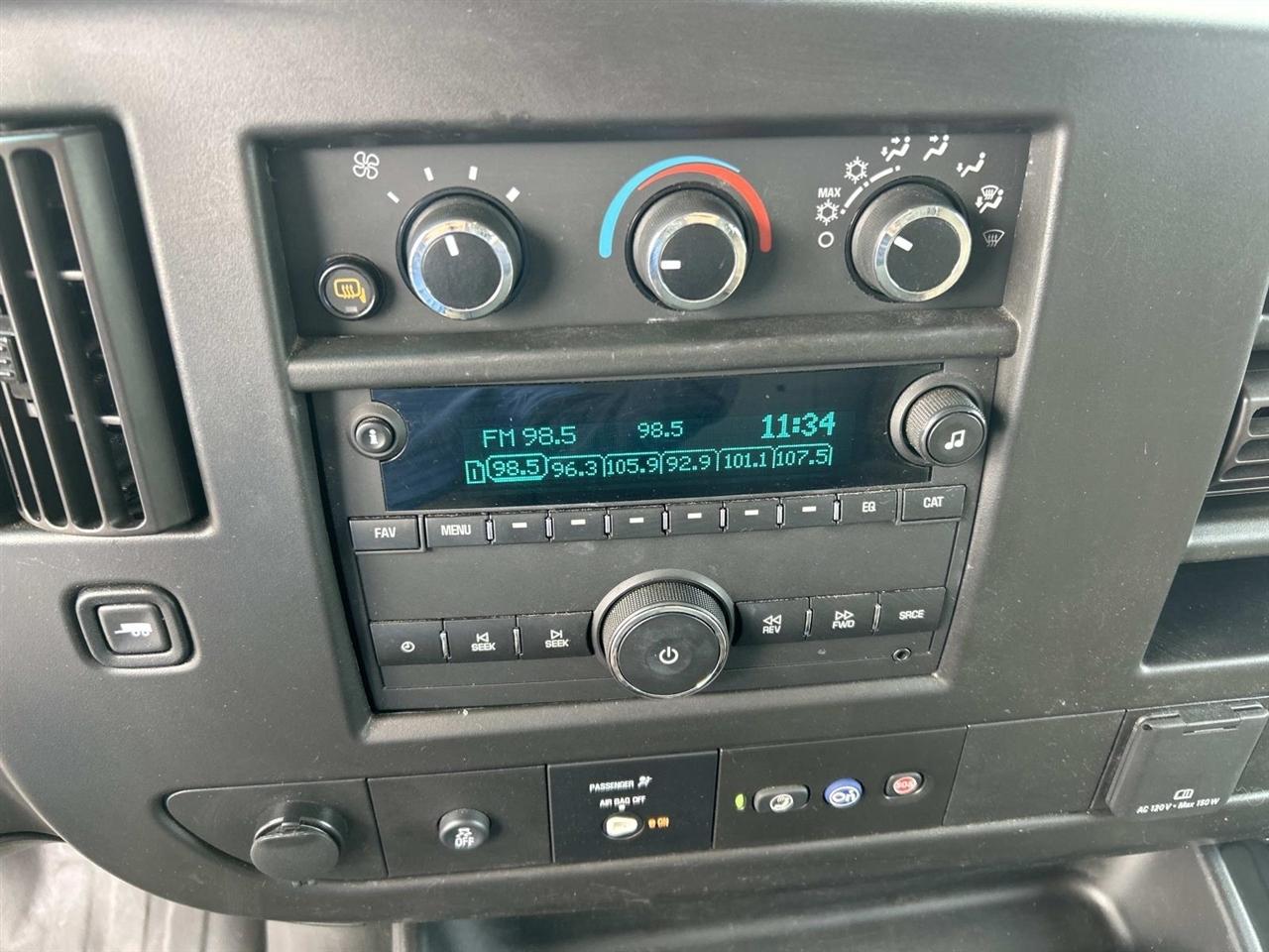 Chevrolet Express Cargo Van RWD 2500 155" 2022