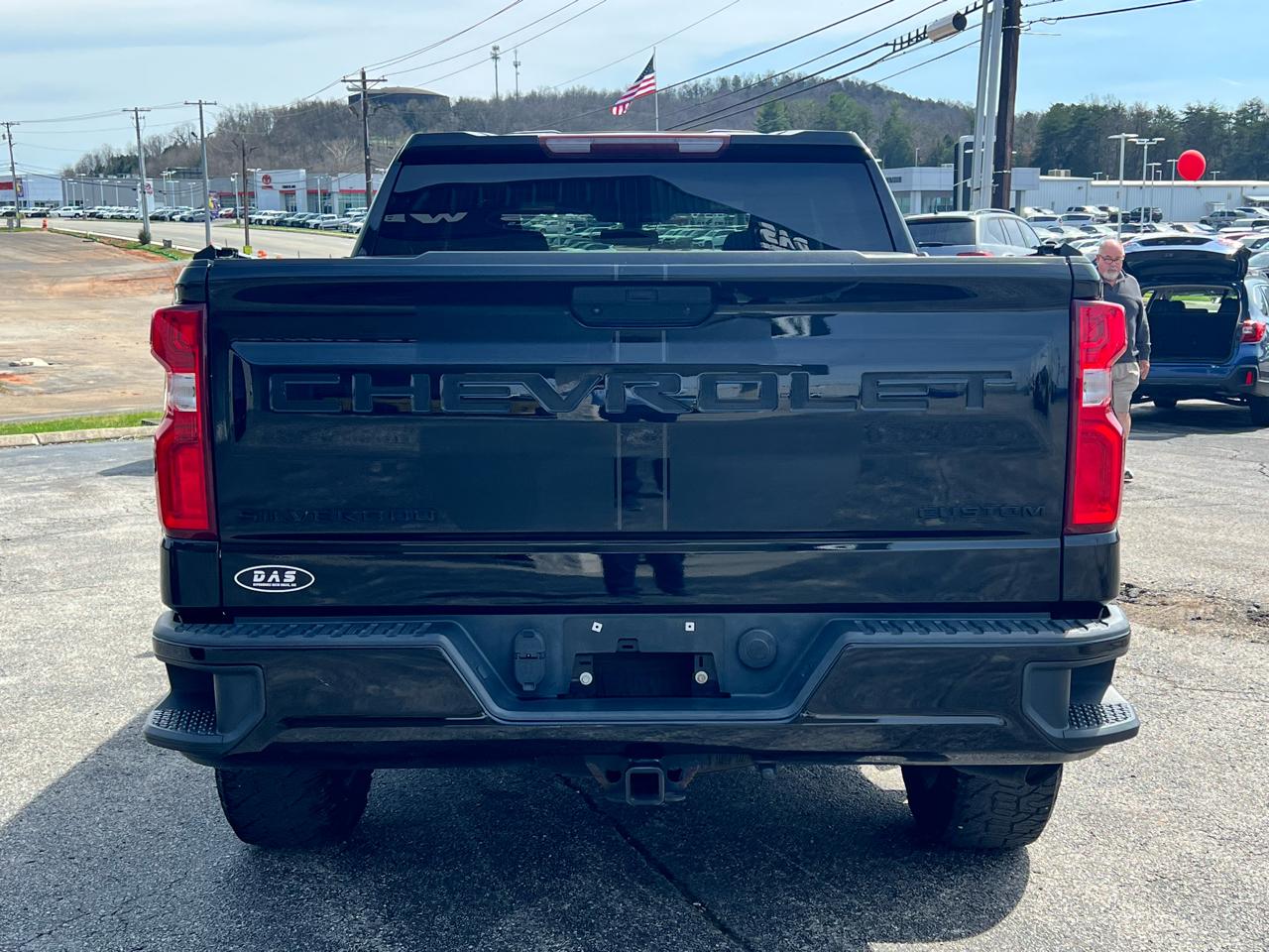 Chevrolet Silverado 1500 4WD Crew Cab 147" Custom 2020